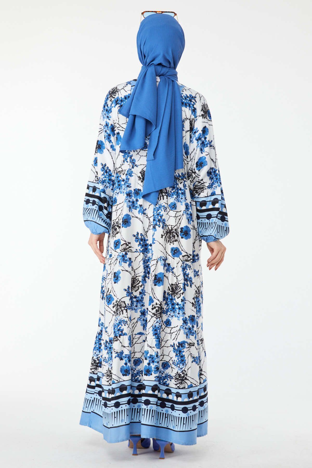 TOFİSA-Blaues gemustertes zweireihiges Damenkleid mit V-Ausschnitt - 24451 6