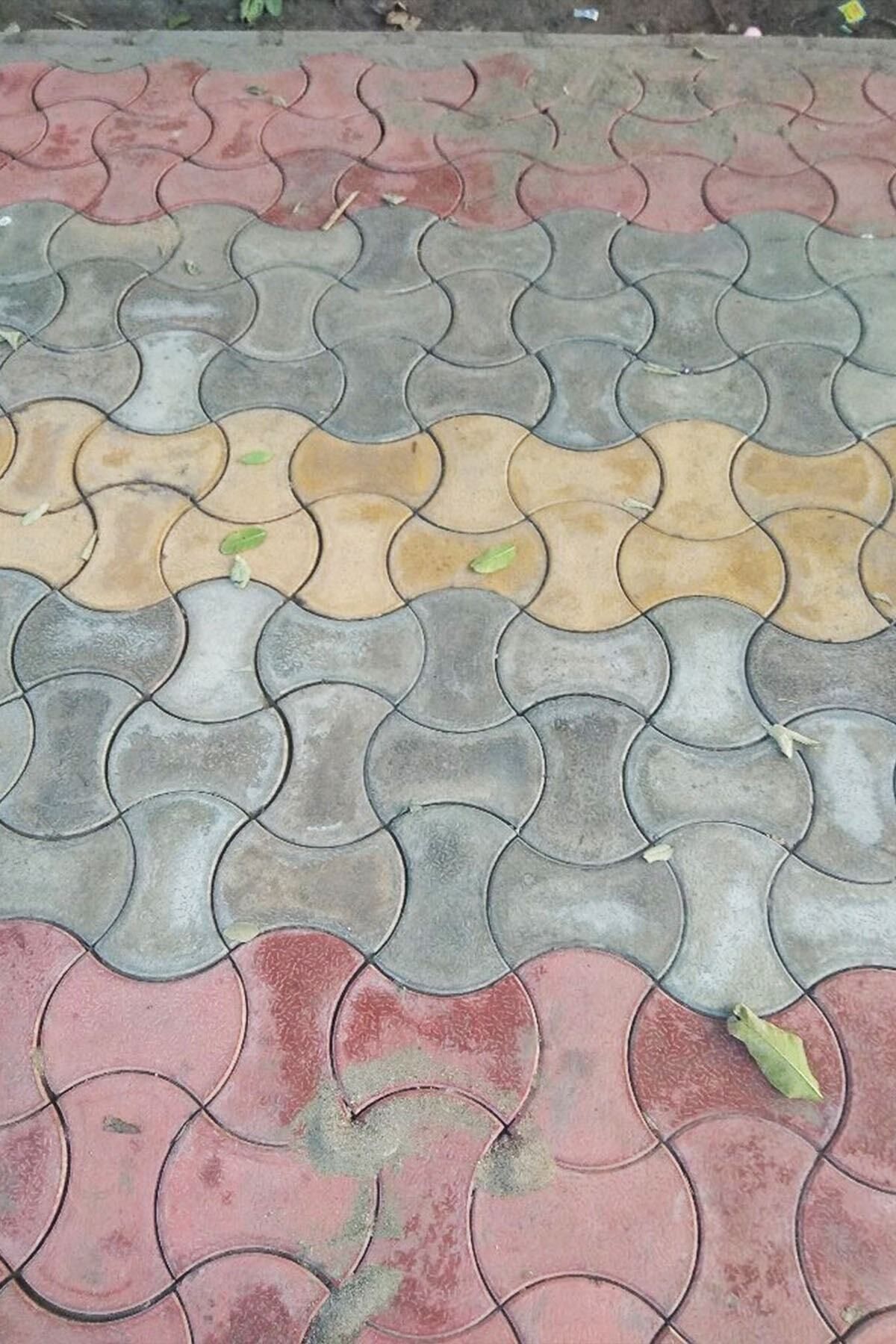 Bahçe Taş Kalıbı Parke Taşı Kalıp Zemin Kaplama Kalıbı 49x49 Cm 2 Adet 6