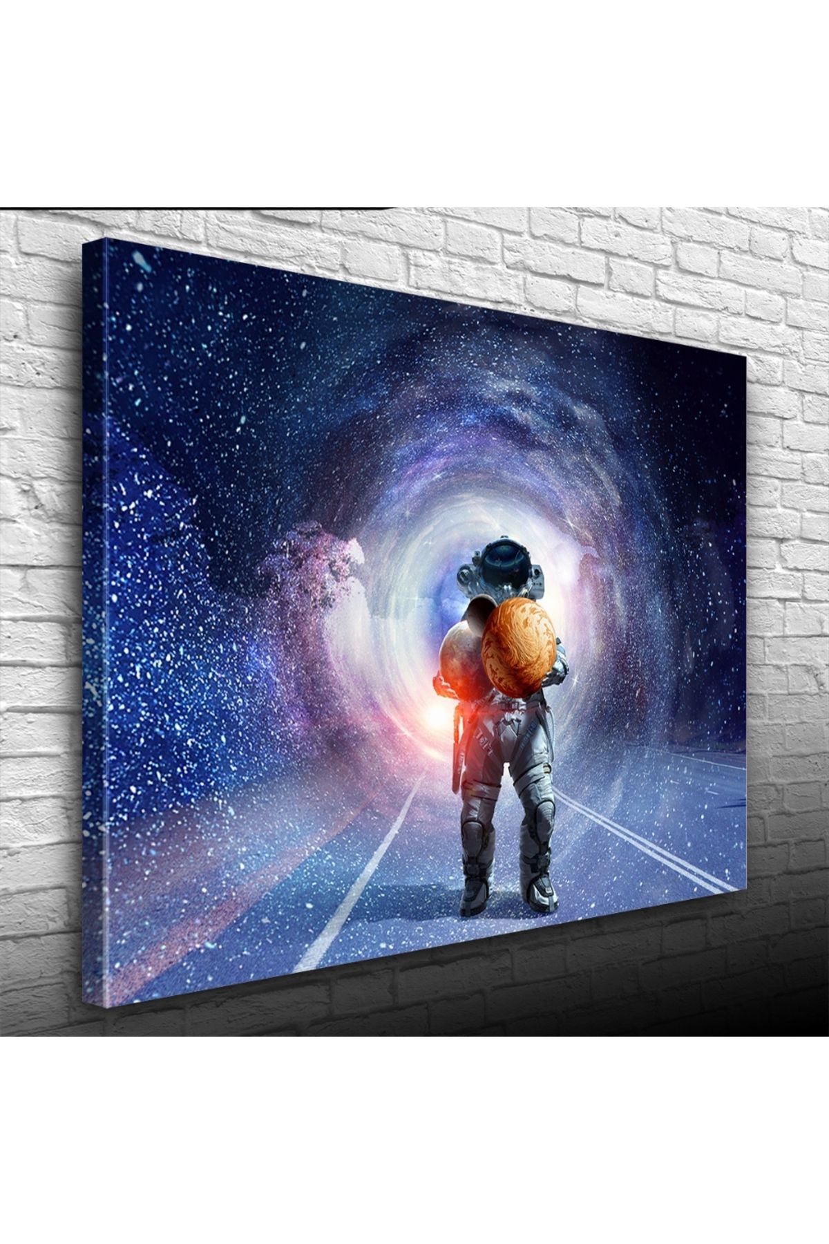 pazarella Gezegen Taşıyan Astronot Kanvas Tablo 50 x 70