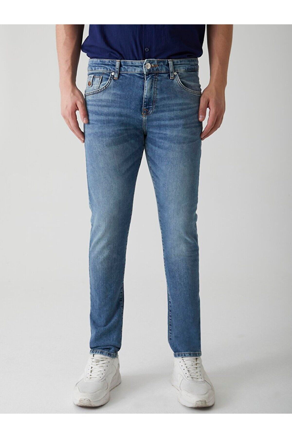 complete the look image