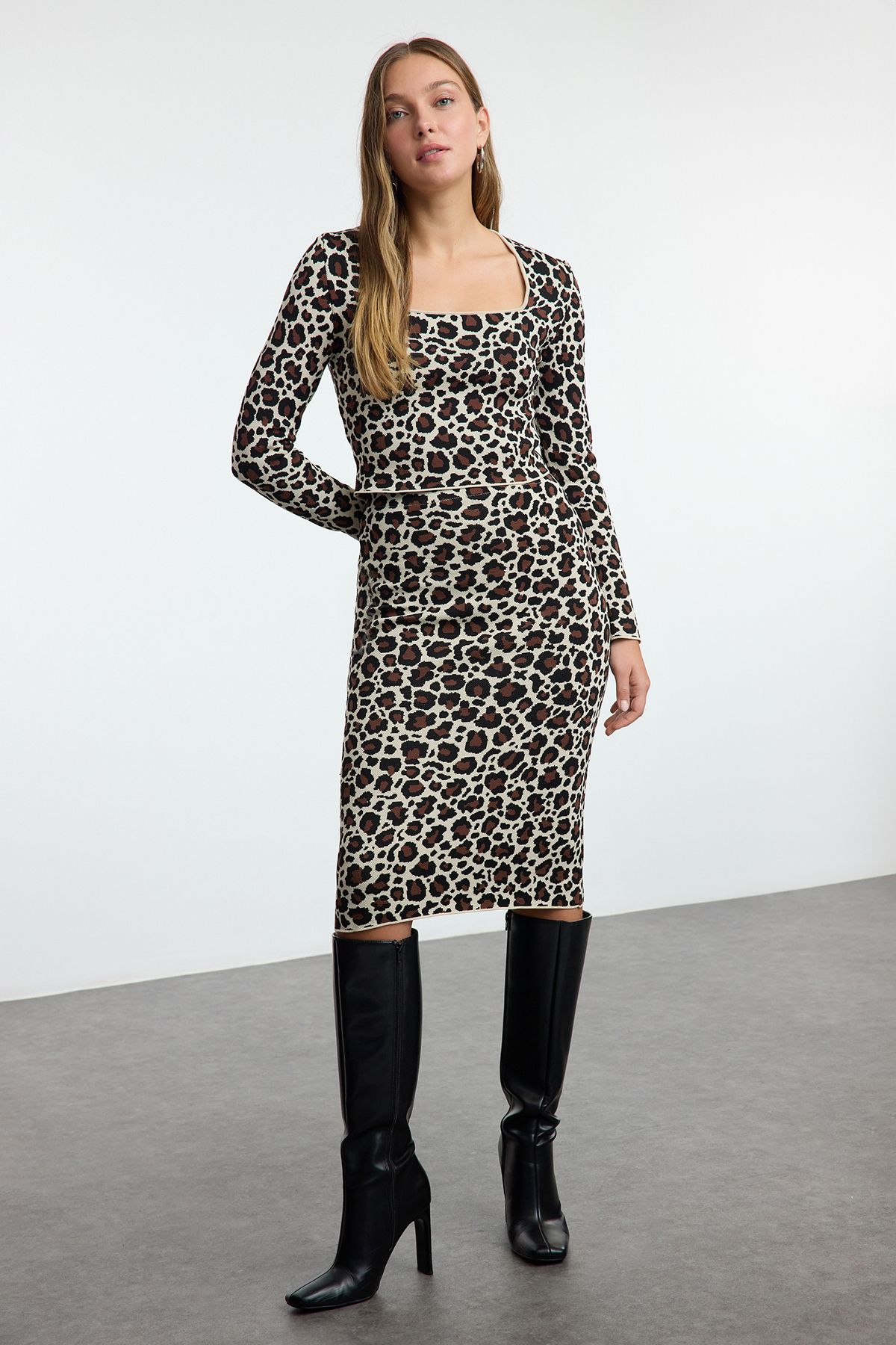 Trendyol Collection Set De Tricotaje Cu Imprimeu Leopard Camel - Inferioară Și Superioară Femeie - S