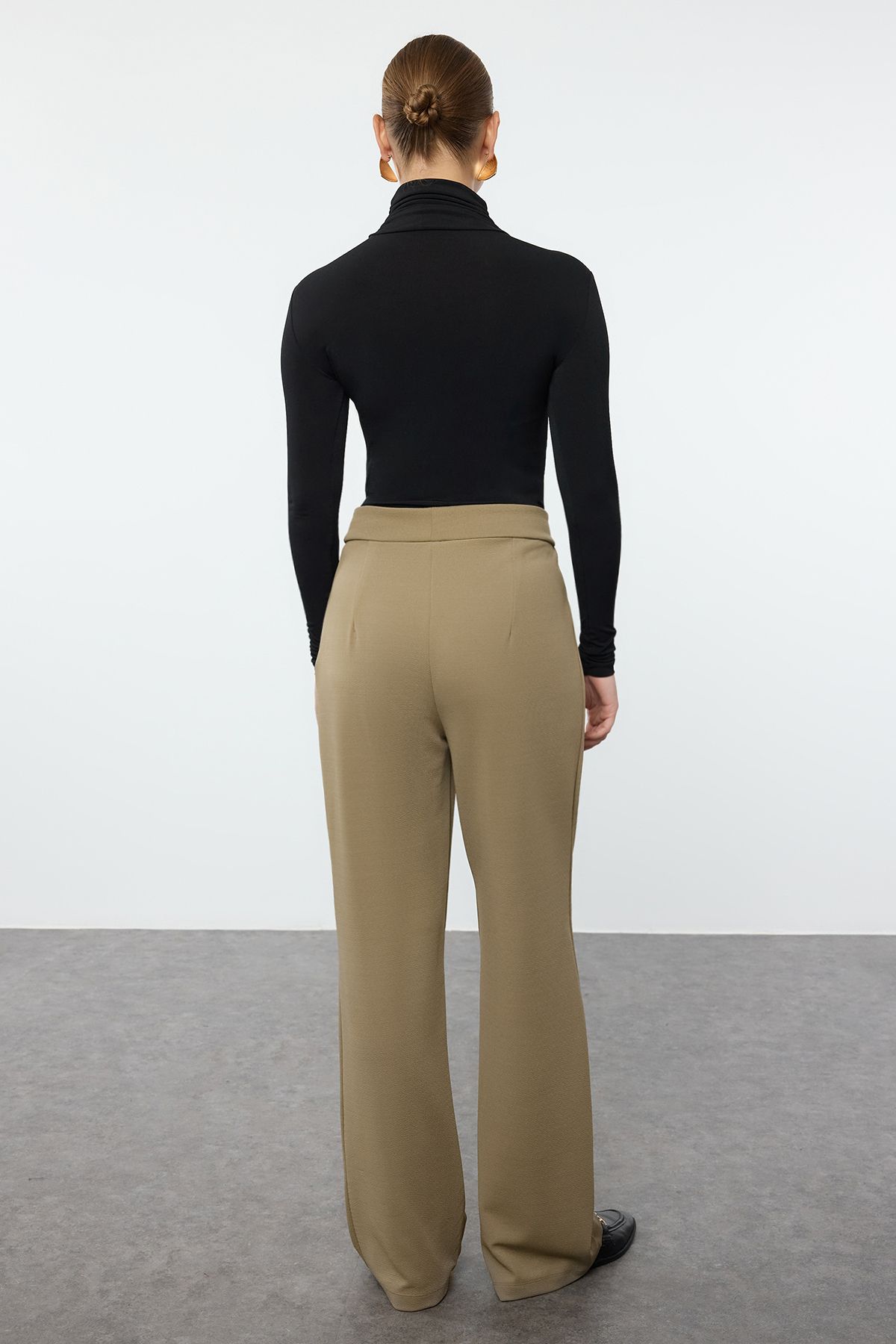 Trendyol Collection-Hose mit weitem Bein und hoher Taille und Klettverschluss - Dunkelkhaki Twoaw24pl00177 5
