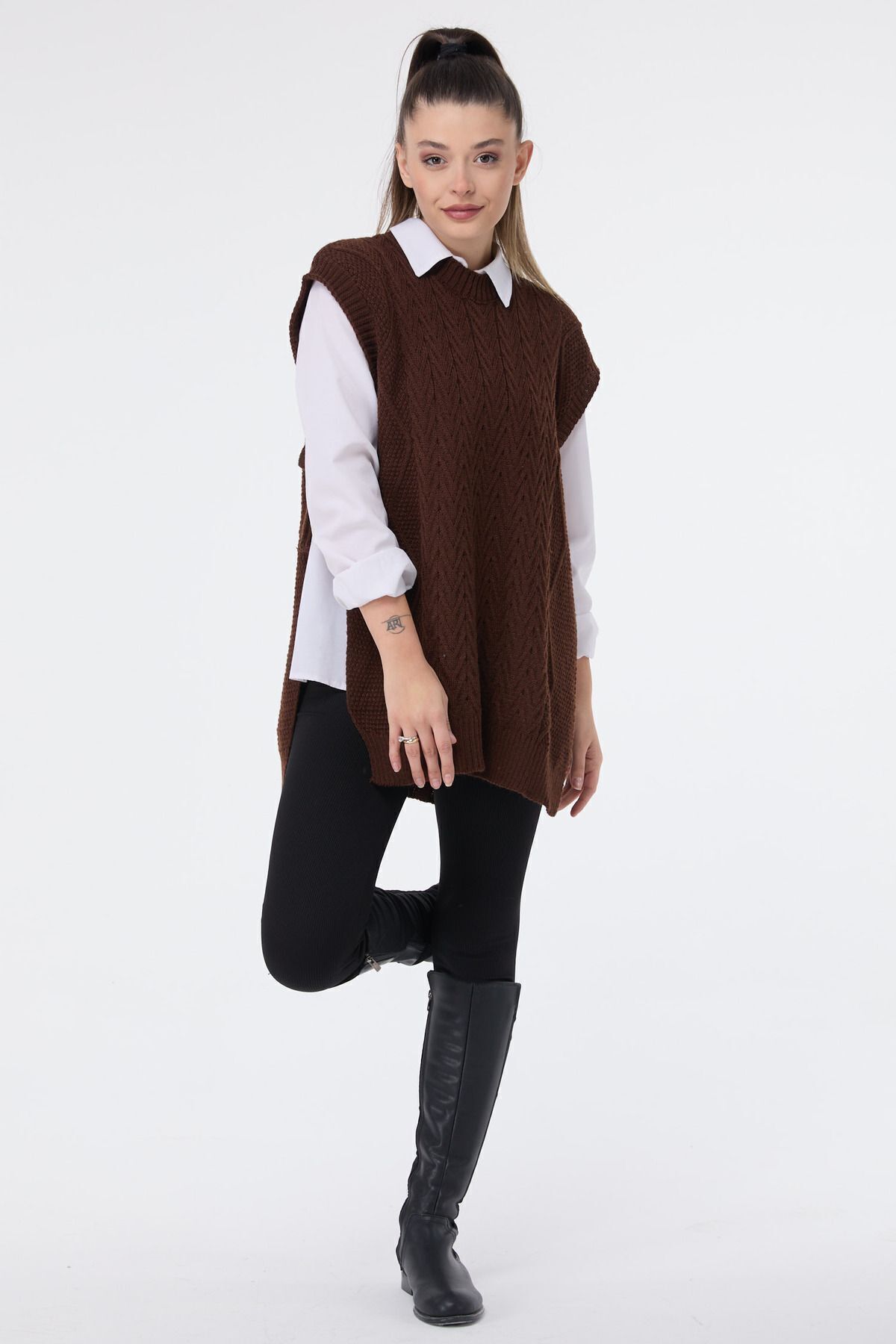 [Düz Bisiklet Yaka Kadın Kahverengi Triko Süveter - 24144]