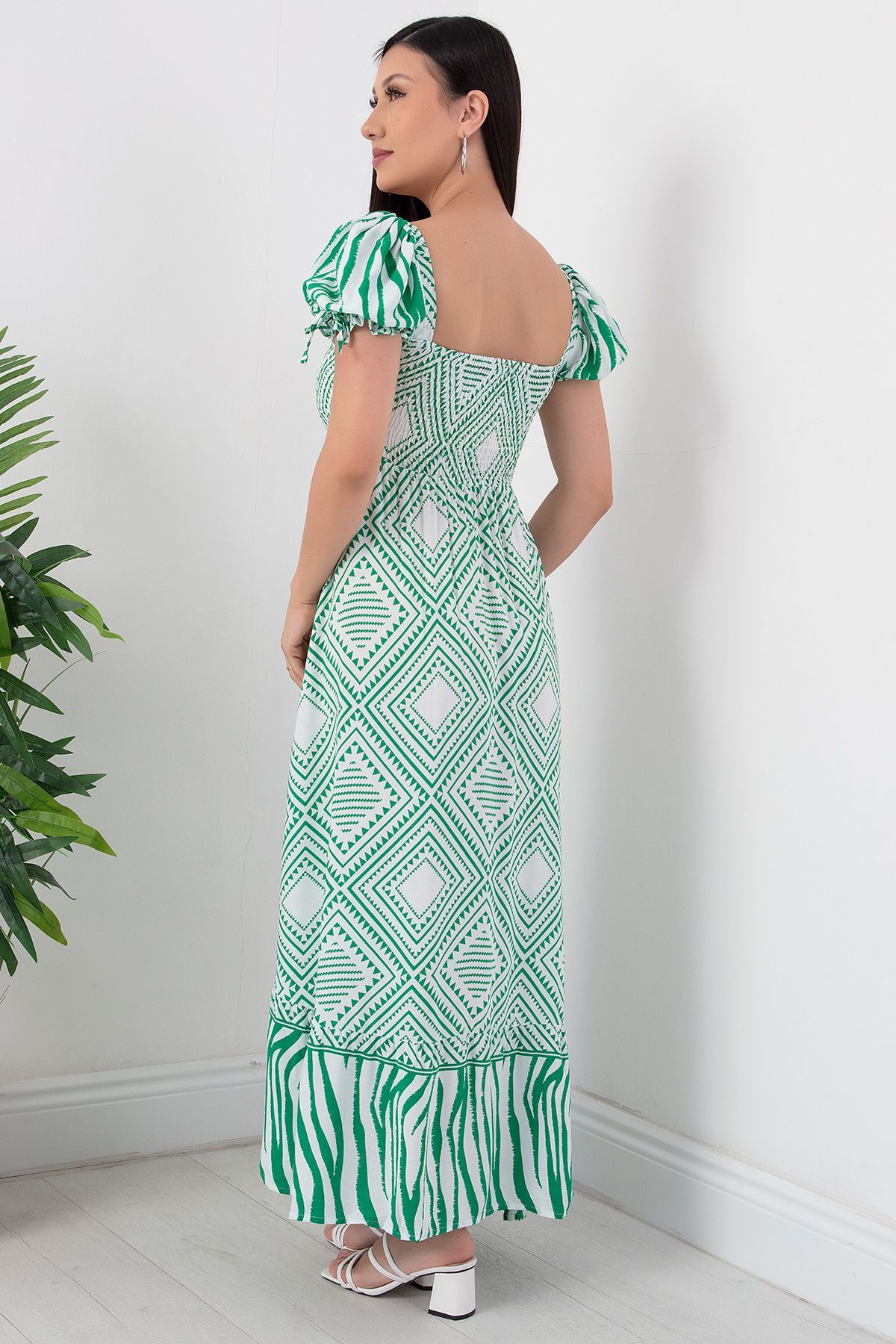 PULLIMM-NY4322 Model Elastic Square Collar Dress 7