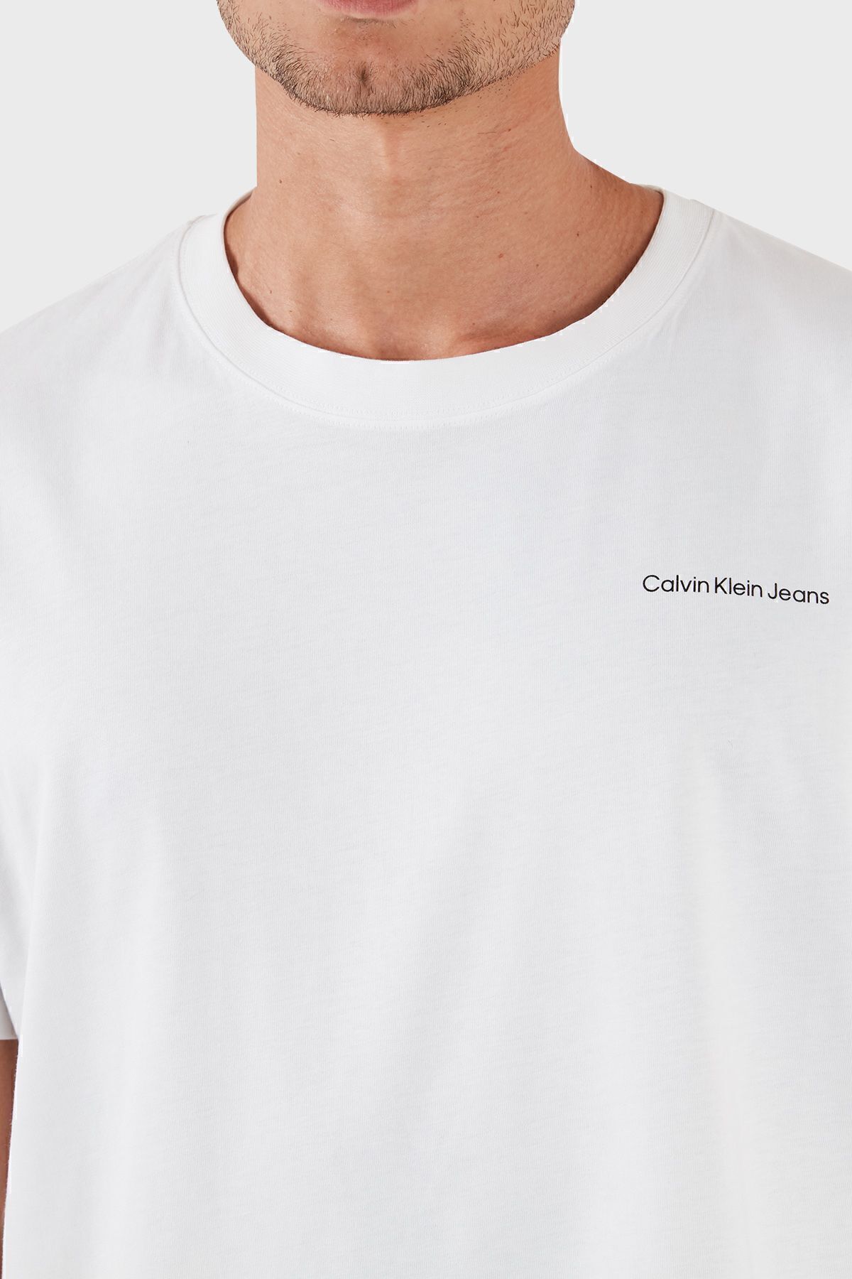 تی شرت سفید مردانه پیراهن مناسب پنبه J30J325679AF J30J325679 YAF Calvin Klein