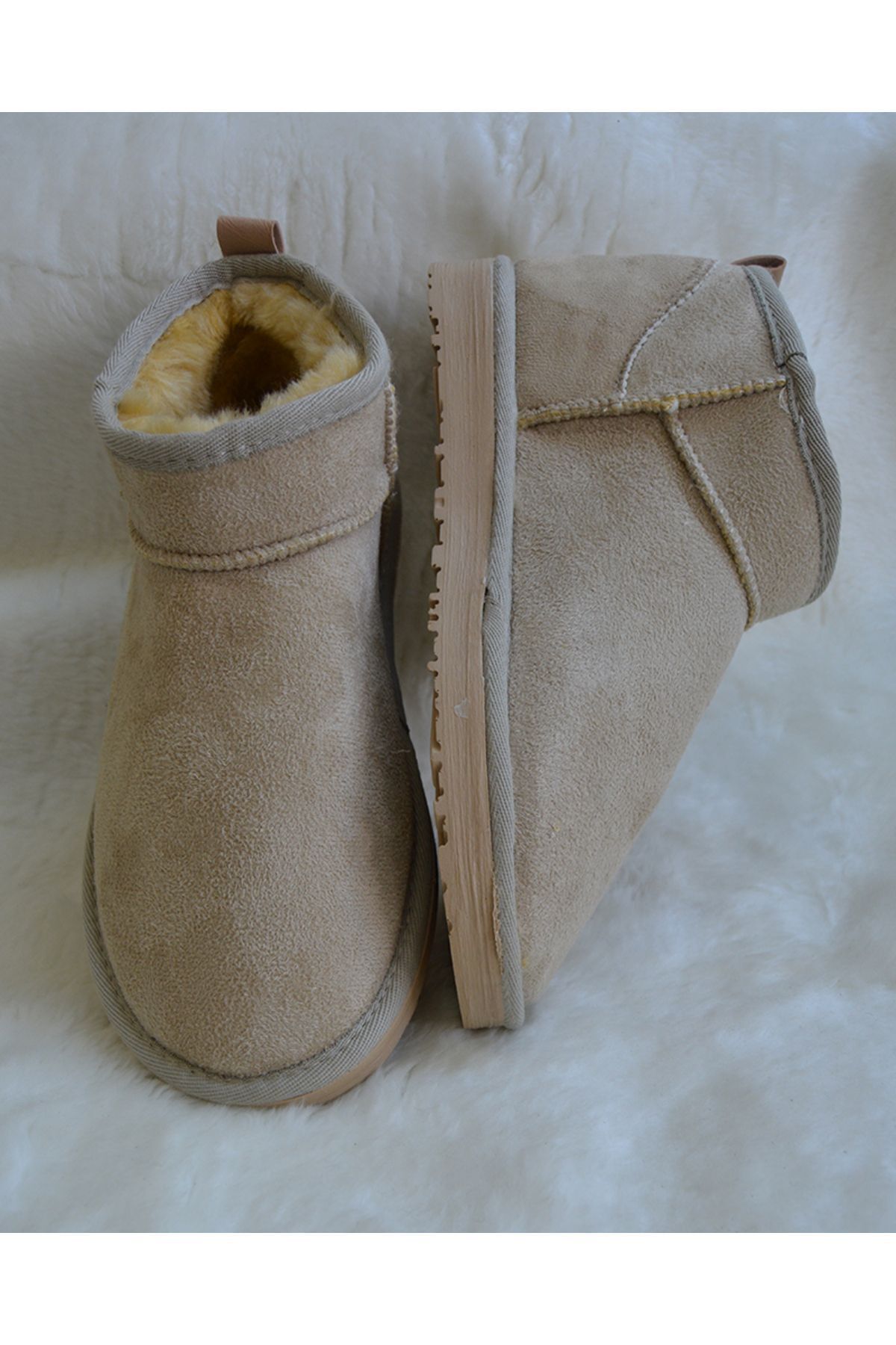 femme beige ultra minisuet boots en fourrure bootie