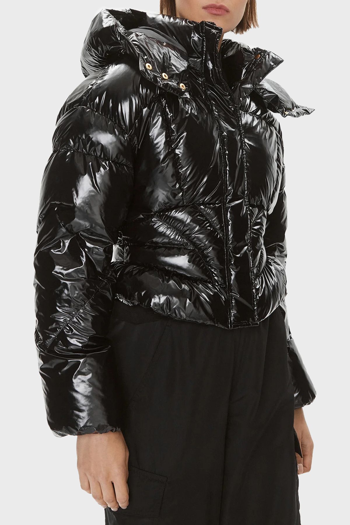 PİNKO Pinko Regular Fit Hooded Shiny Short Puffer Jacket Coat101596 A00N  Z99 - Trendyol