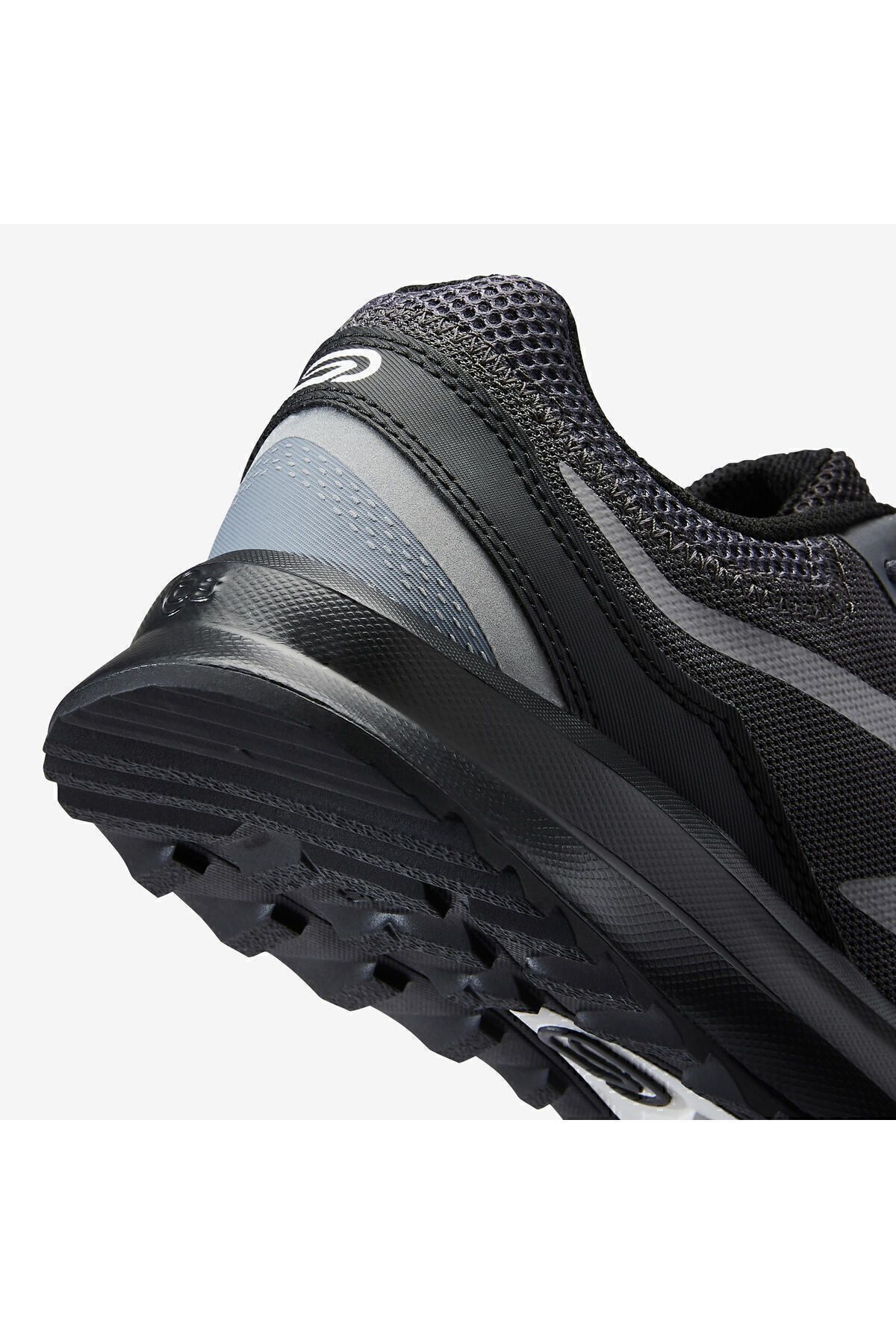 کفش دو و تمرین مشکی مردانه كفش كتانى دويدن مدل run active grip Decathlon