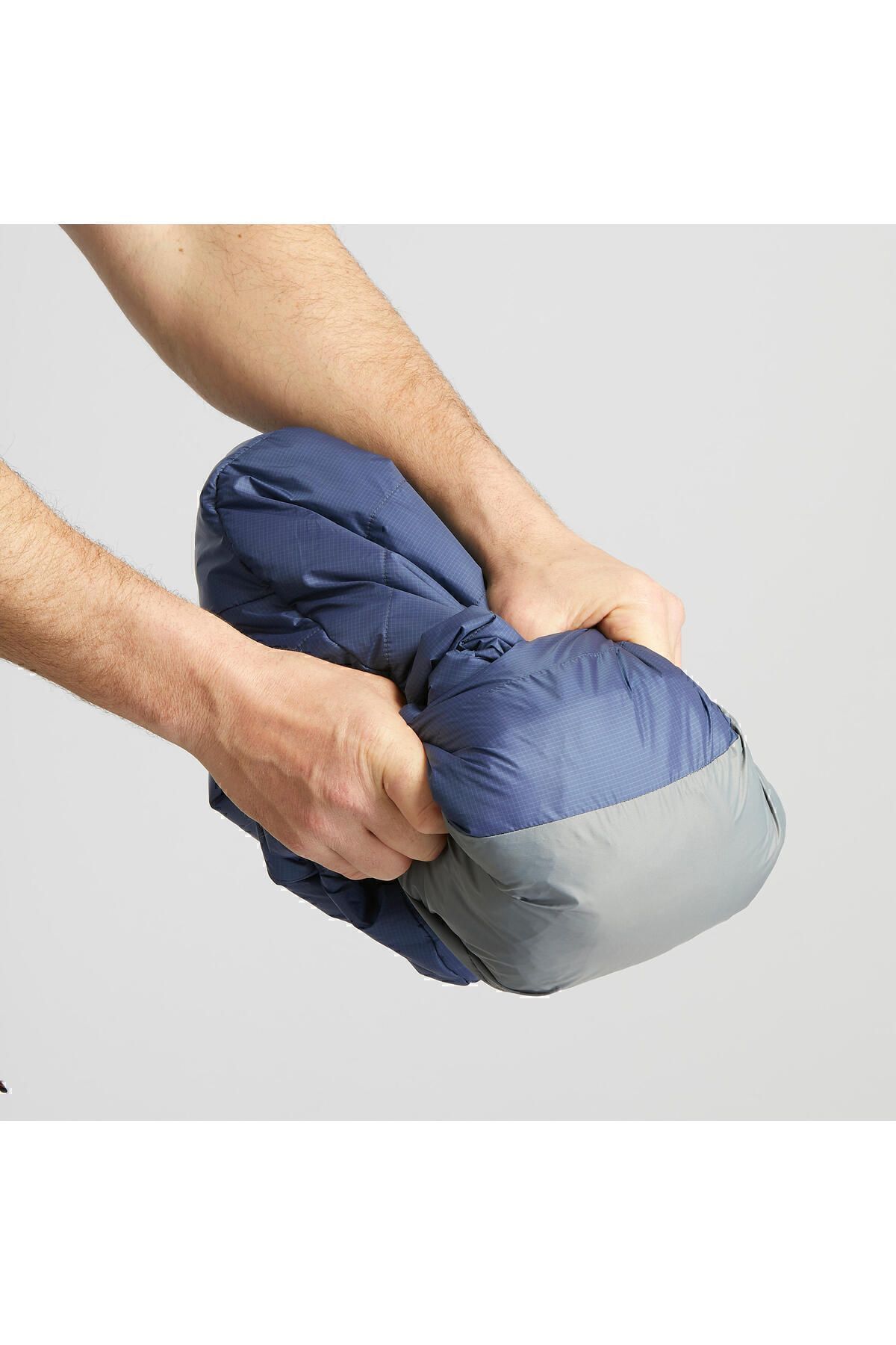 کاپشن ورزشی خاکستری مردانه كاپشن پافر كلاه دار مدل forclaz mt100 Decathlon