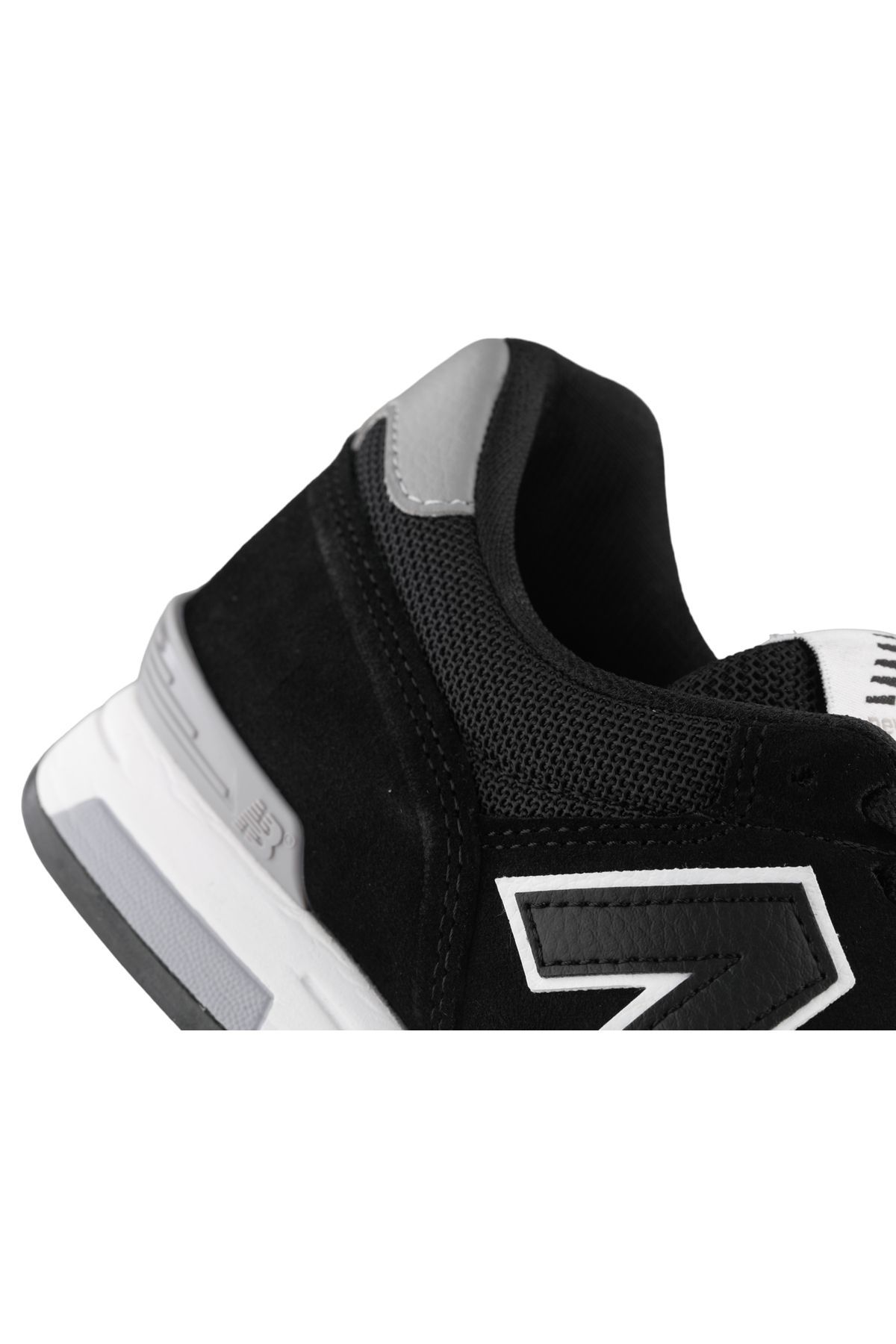 کفش روزمره مردانه نیوبالانس رنگ سیاه New Balance