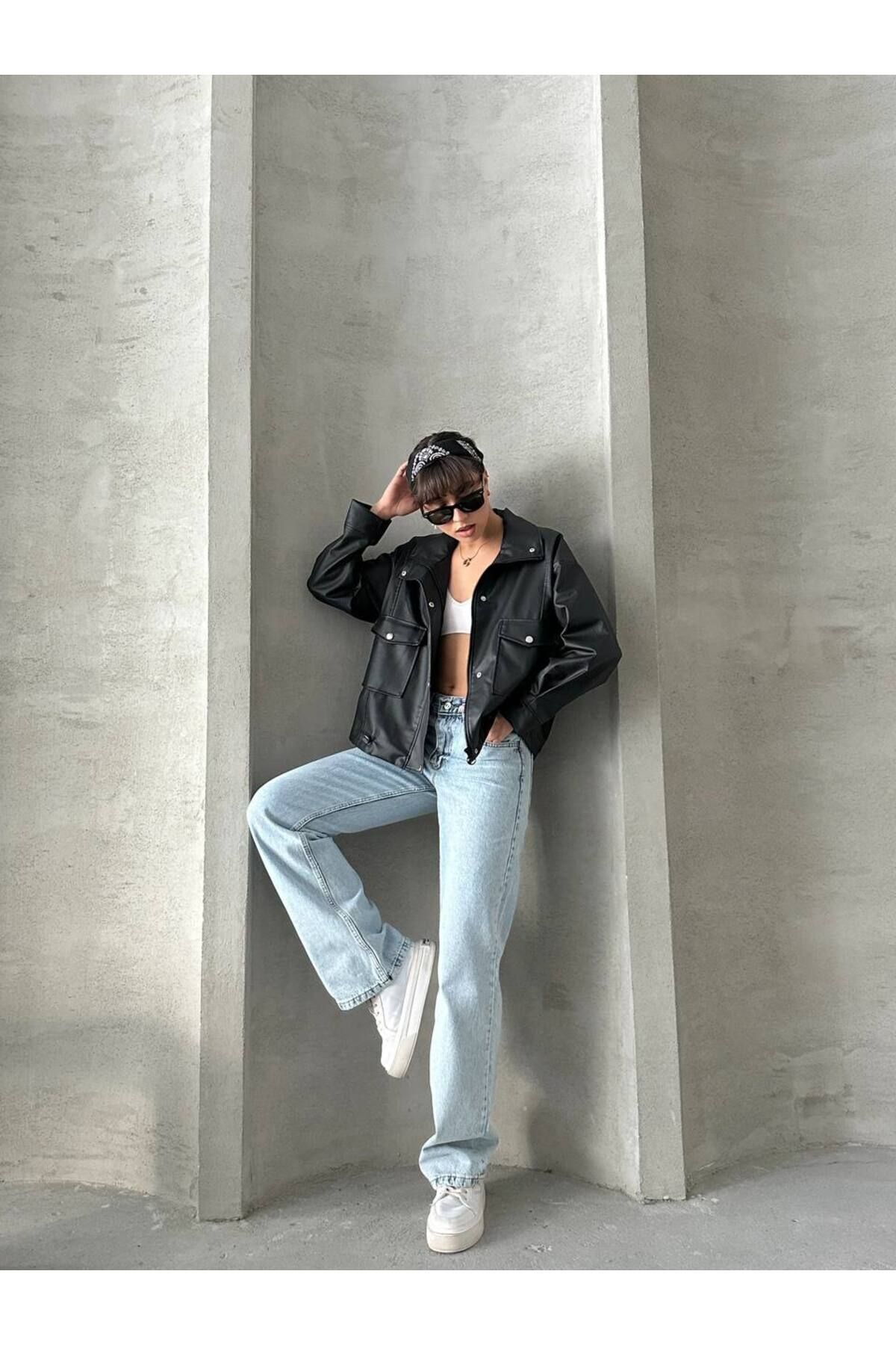 complete the look image