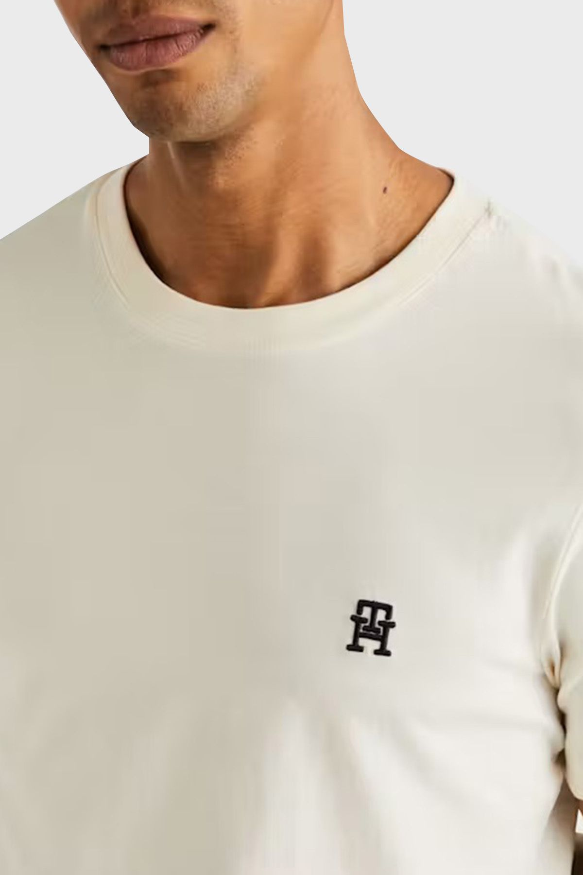 تی شرت نود مردانه یقه دوچرخه 100 ٪ پنبه معمولی مناسب T پیراهن MW0MW33987 EEF Tommy Hilfiger