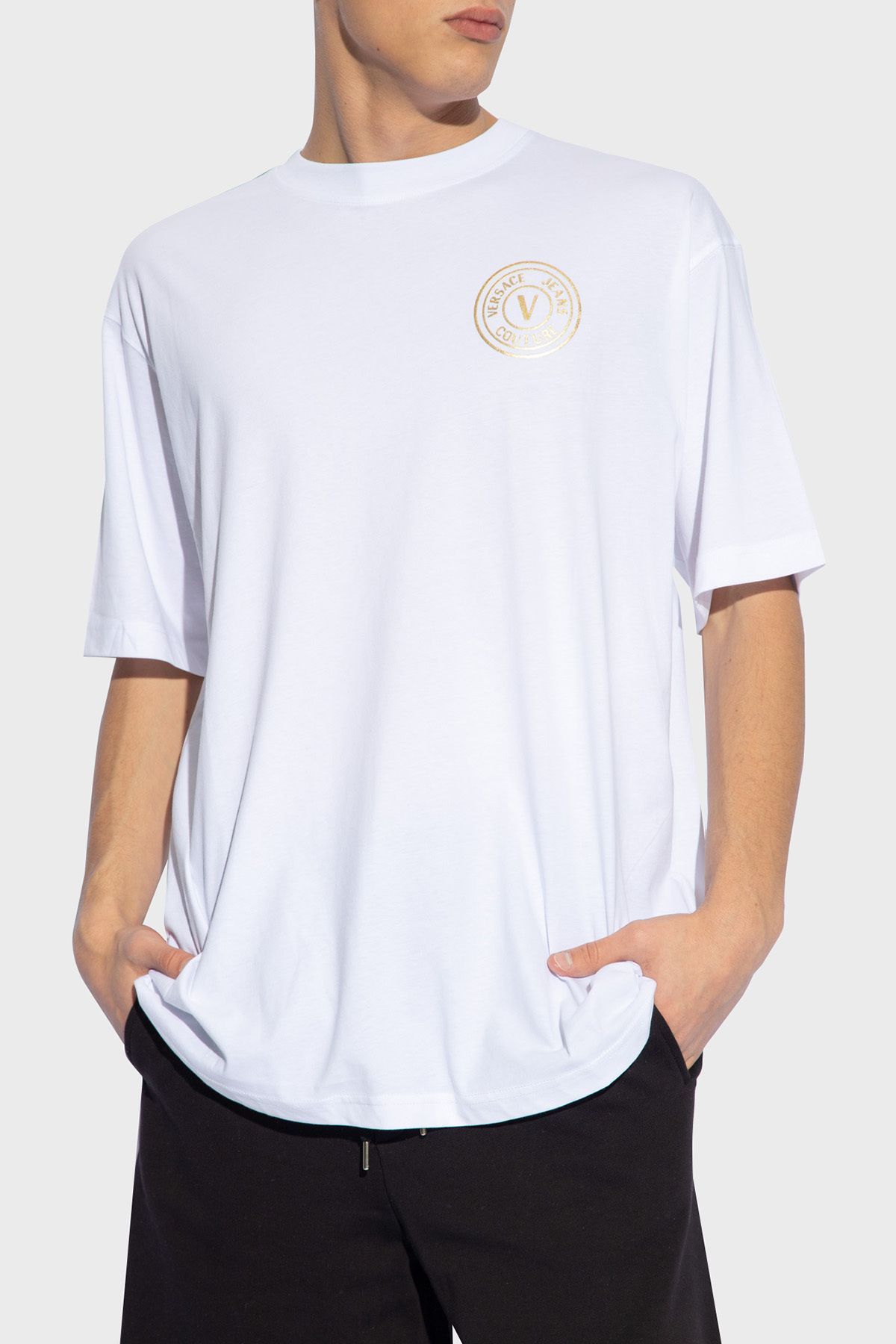 تی شرت مردانه تی شرت با یقه نخی راحت و مناسب 76GAHT03 CJ00T G03 VERSACE JEANS COUTURE