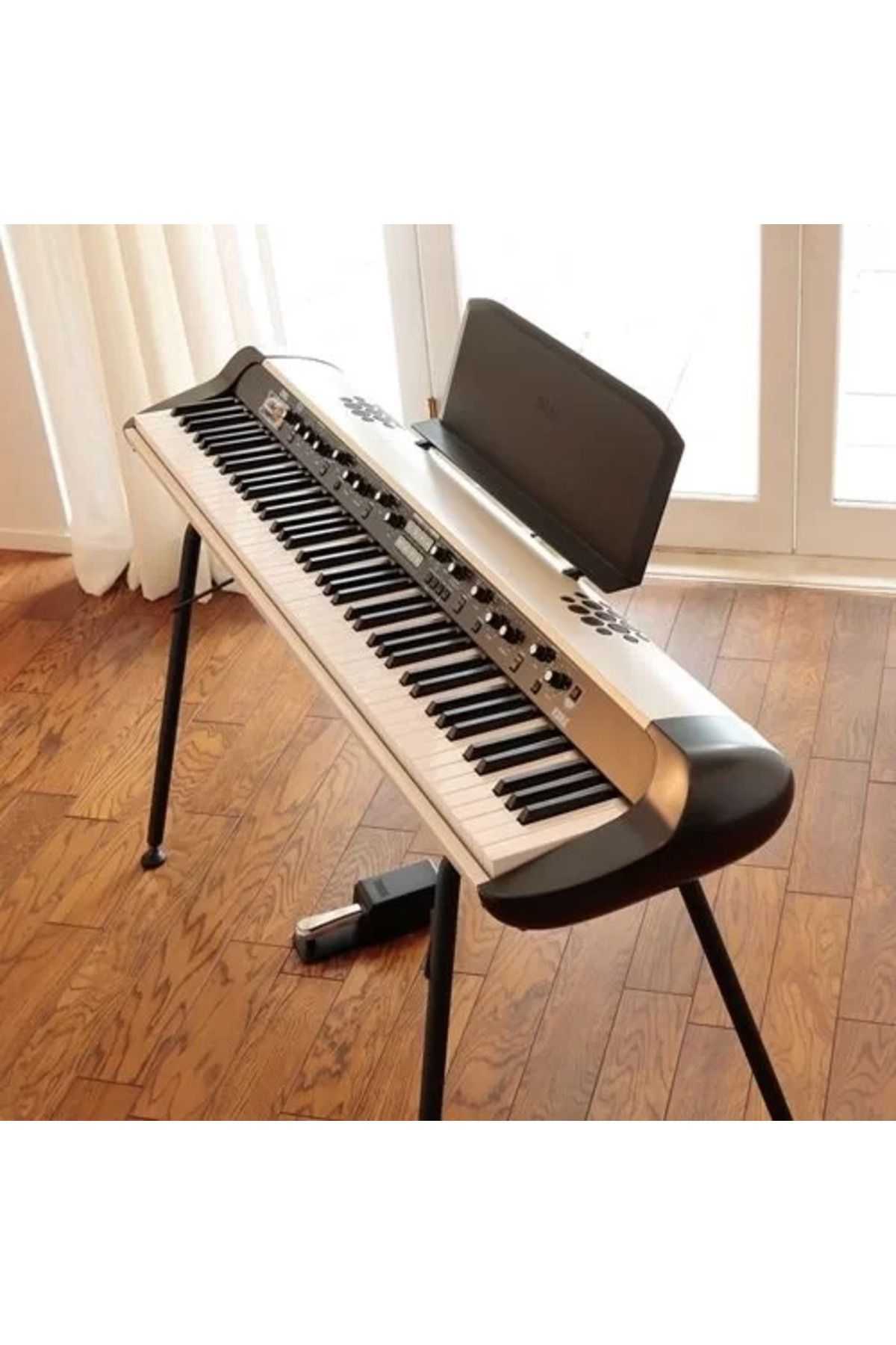 KORG Sv2-73 S