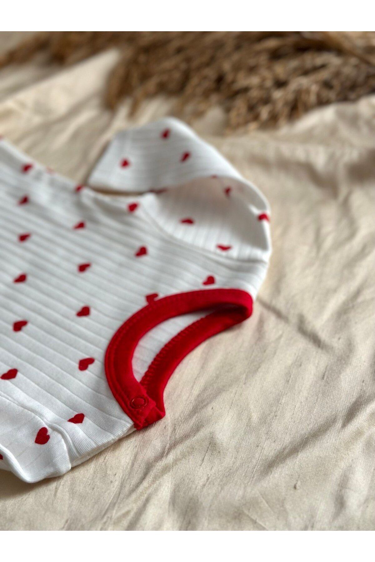 Zuff Baby KIZ BEBEK KIRMIZI KALP BASKILI BANDANALI 3'LÜ TAKIM fotoğrafı 6 (önizleme)