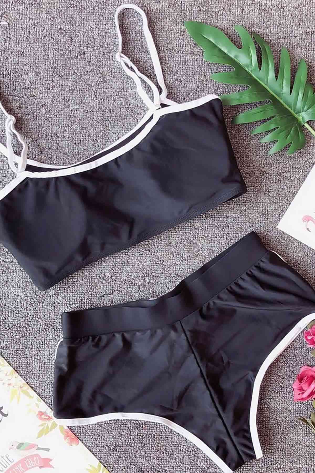 Merry See-Bustier Set with Black Shorts 3