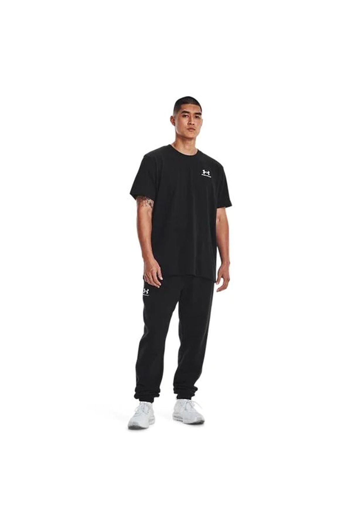 تی شرت ورزشی مشکی مردانه آموزش سیاه سنگین وزن 1373997 001 Under Armour