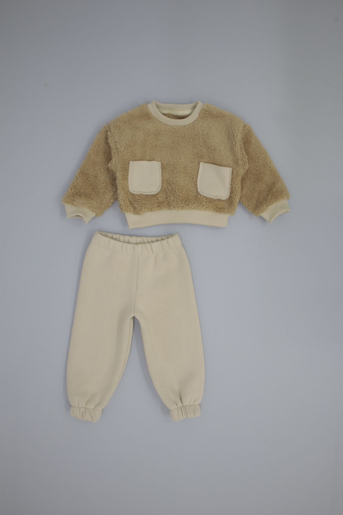 rg kidsstore-Unisex Baby Plush Sweatshirt and Sweatpants Set 1