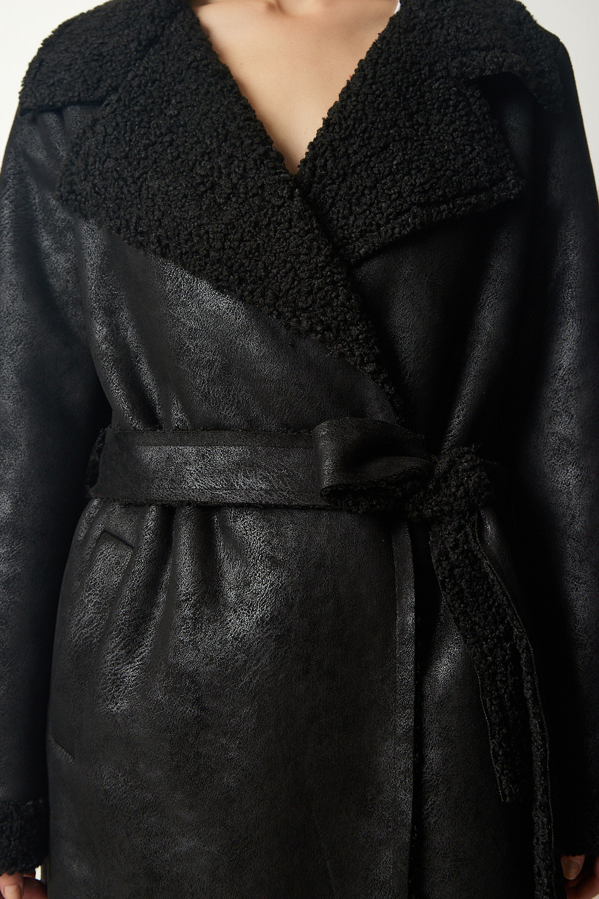 Lovelyİstanbul  Kruvaze Yaka Kürklü Nubuk Kaban SİYAH LTO0033 - Görsel 5