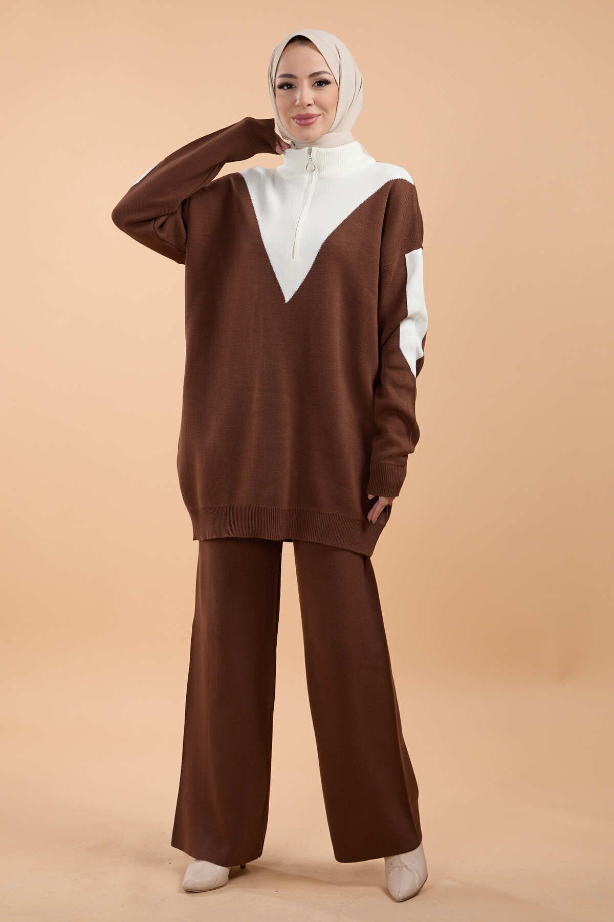 complete the look image