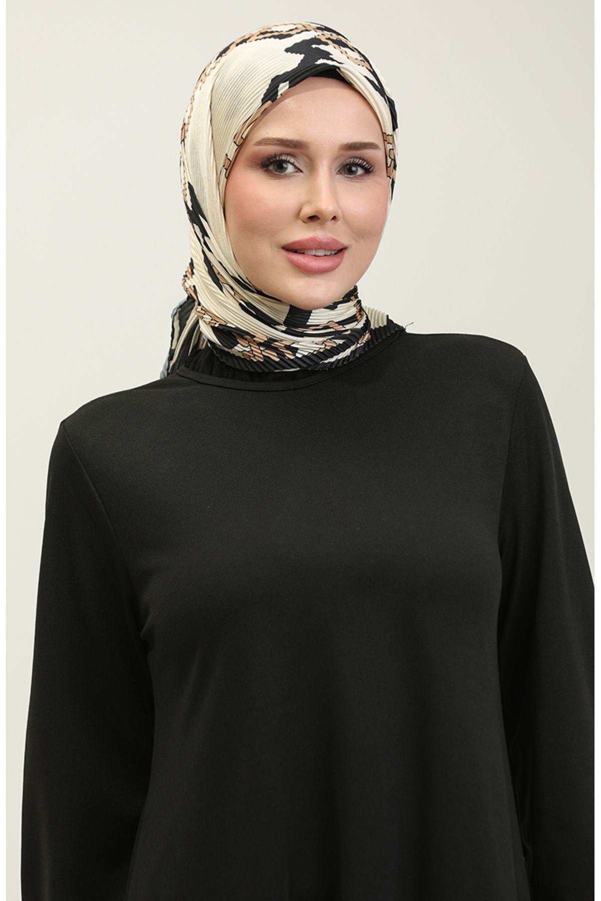 https://cdn.dsmcdn.com/ty1540/product/media/images/ty1538/prod/QC/20240912/12/7b977d1e-f7c1-30ea-bb9f-c2c1e46ef510/1_org_zoom.jpg