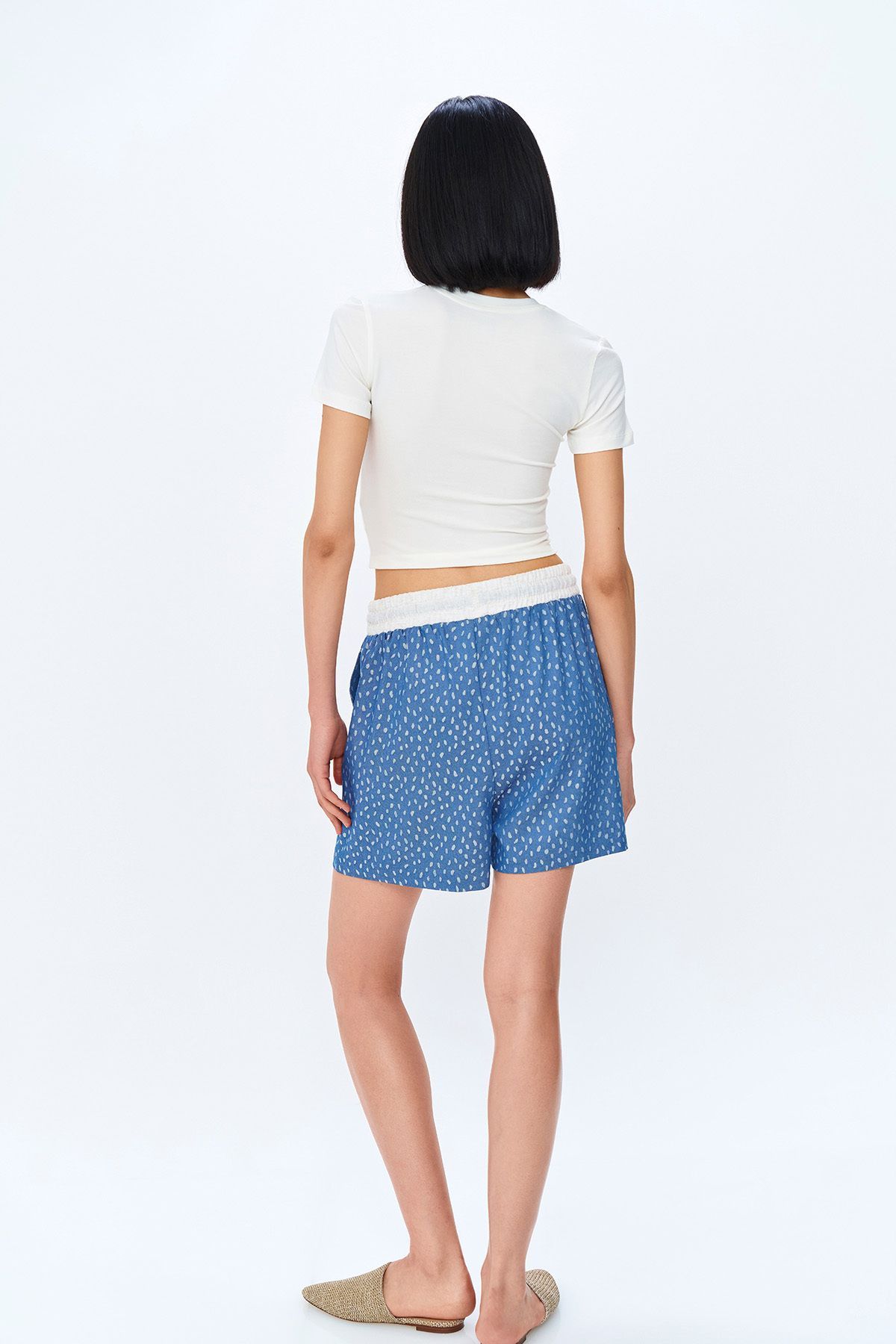 Quzu-Blue Linen Shorts - Patterned with Elastic Waist 5