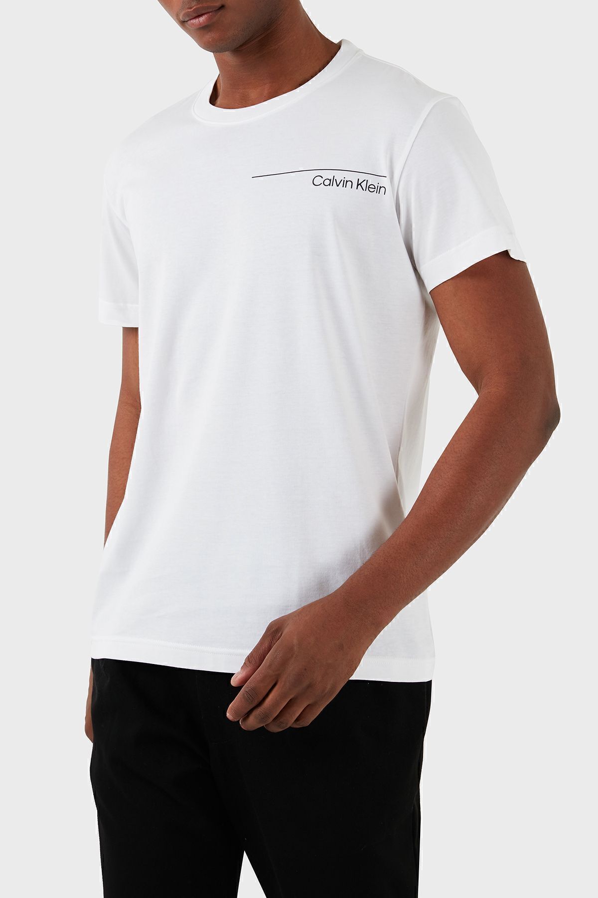 تی شرت سفید مردانه پنبه ای معمولی تناسب T KM0KM00964YCD TRET TURN KM0KM00964 Calvin Klein