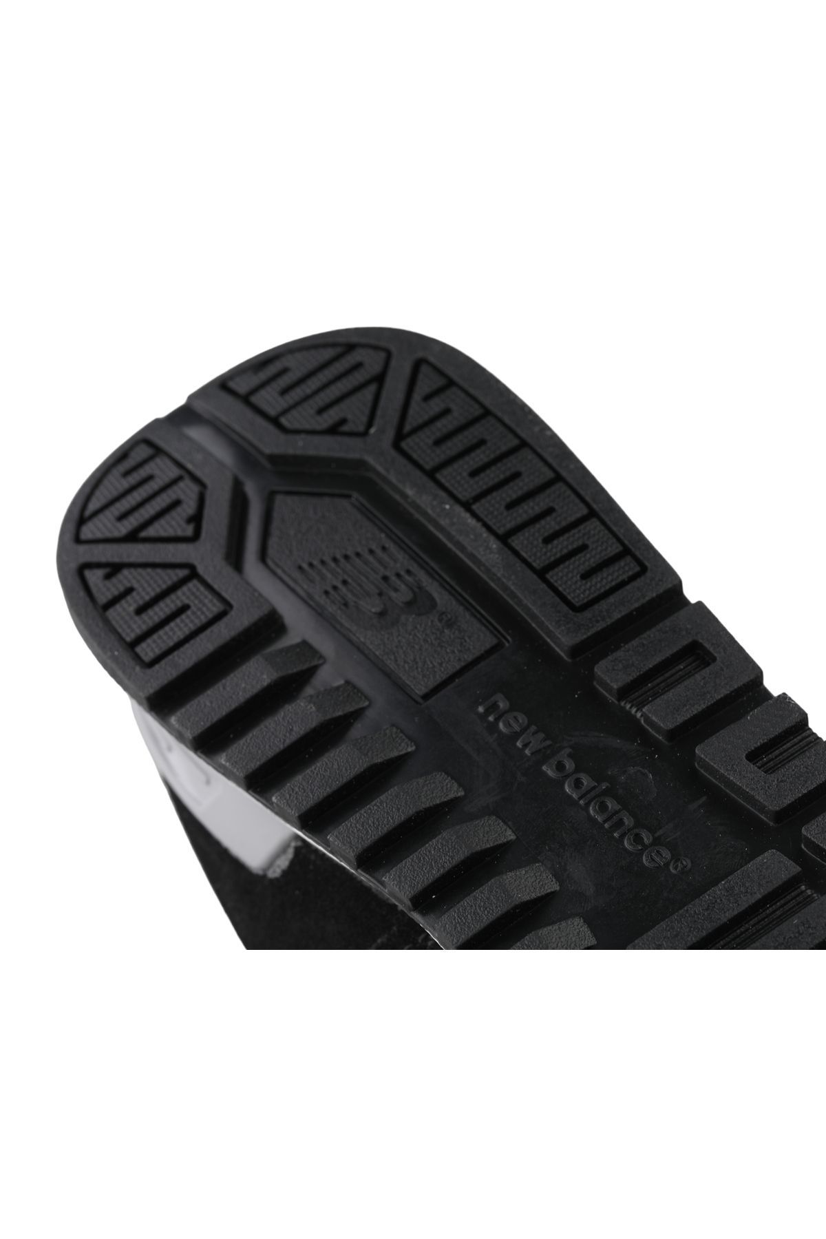 کفش روزمره مردانه نیوبالانس رنگ سیاه New Balance