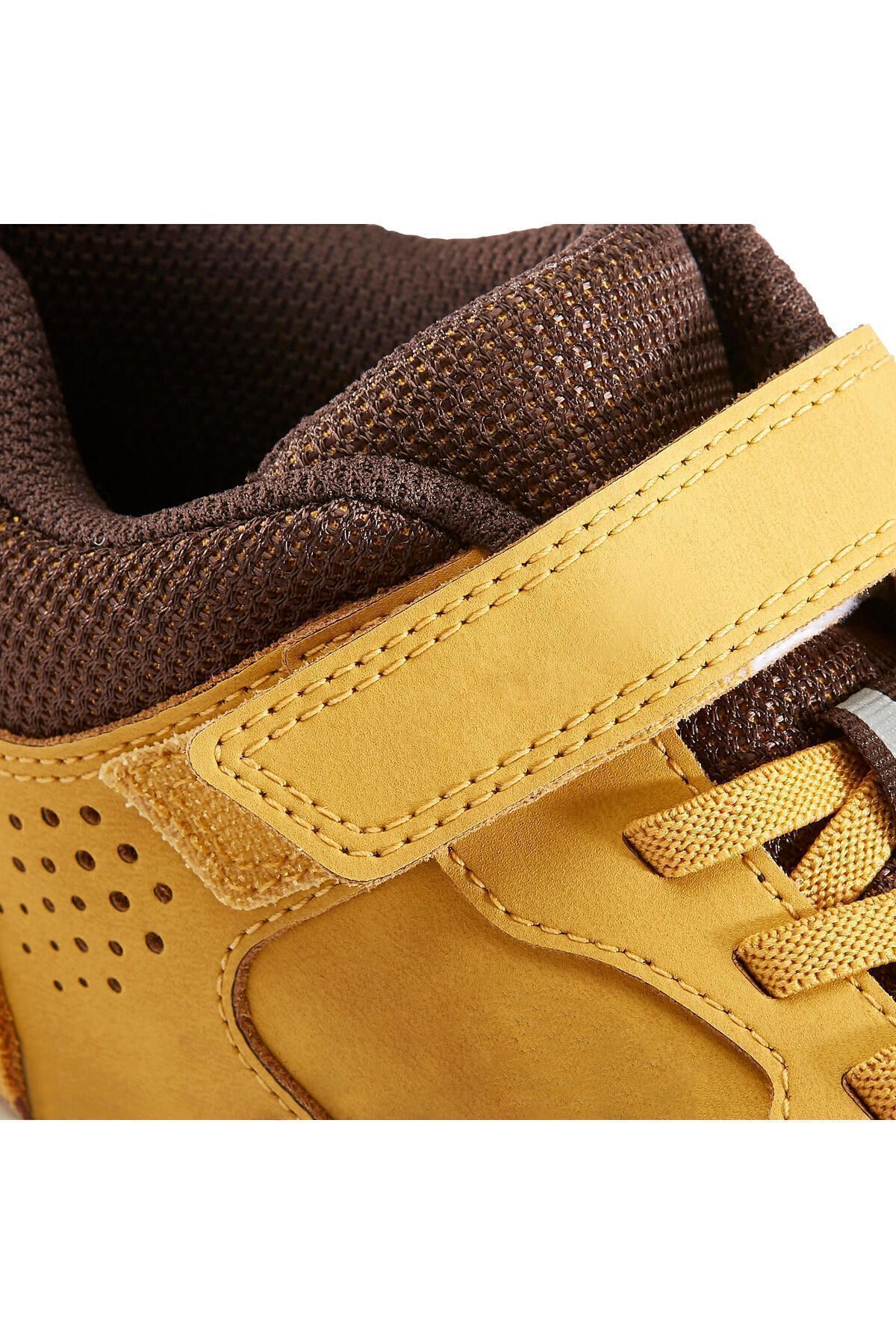 کفش پیاده روی زرد دخترانه و پسرانه بچگانه كتانى ورزشی انه مدل Protect 560 Decathlon