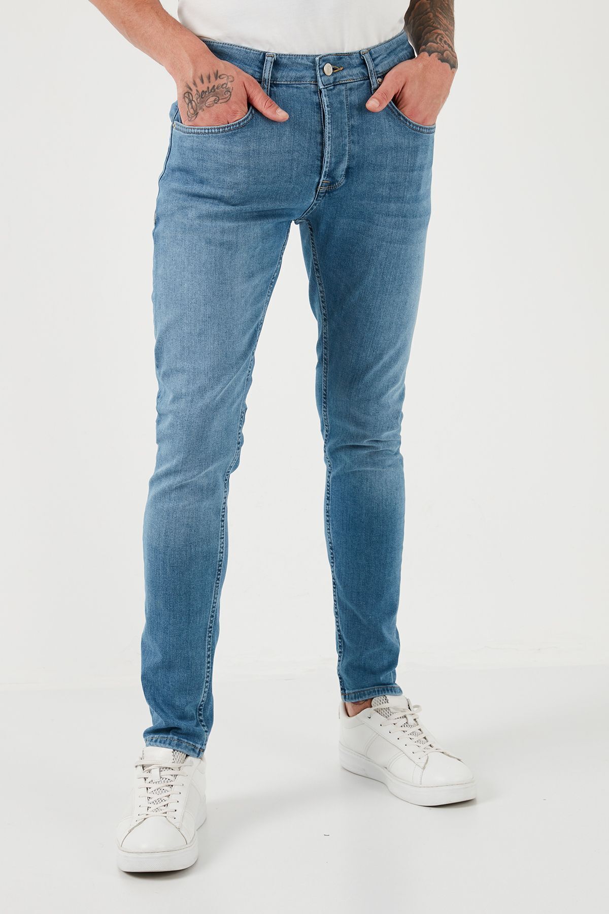 complete the look image
