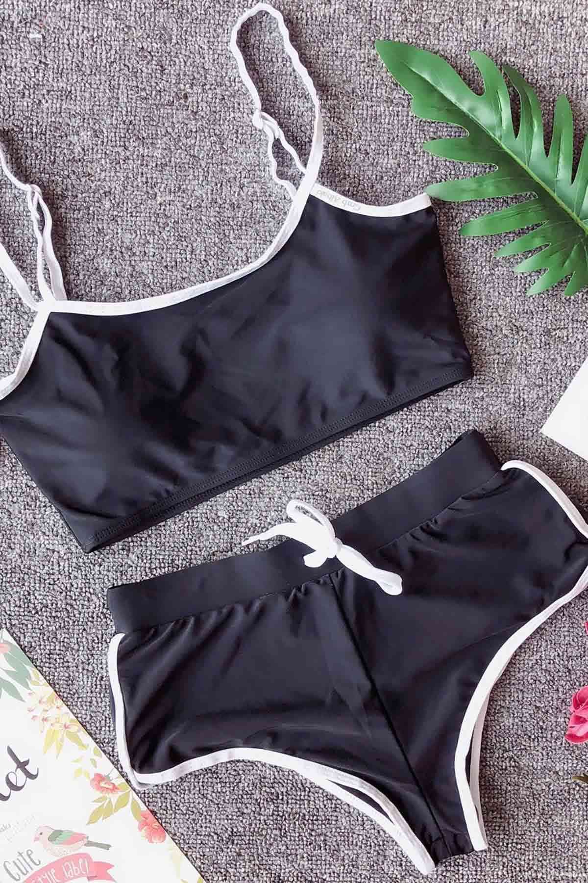 Merry See-Bustier Set with Black Shorts 4