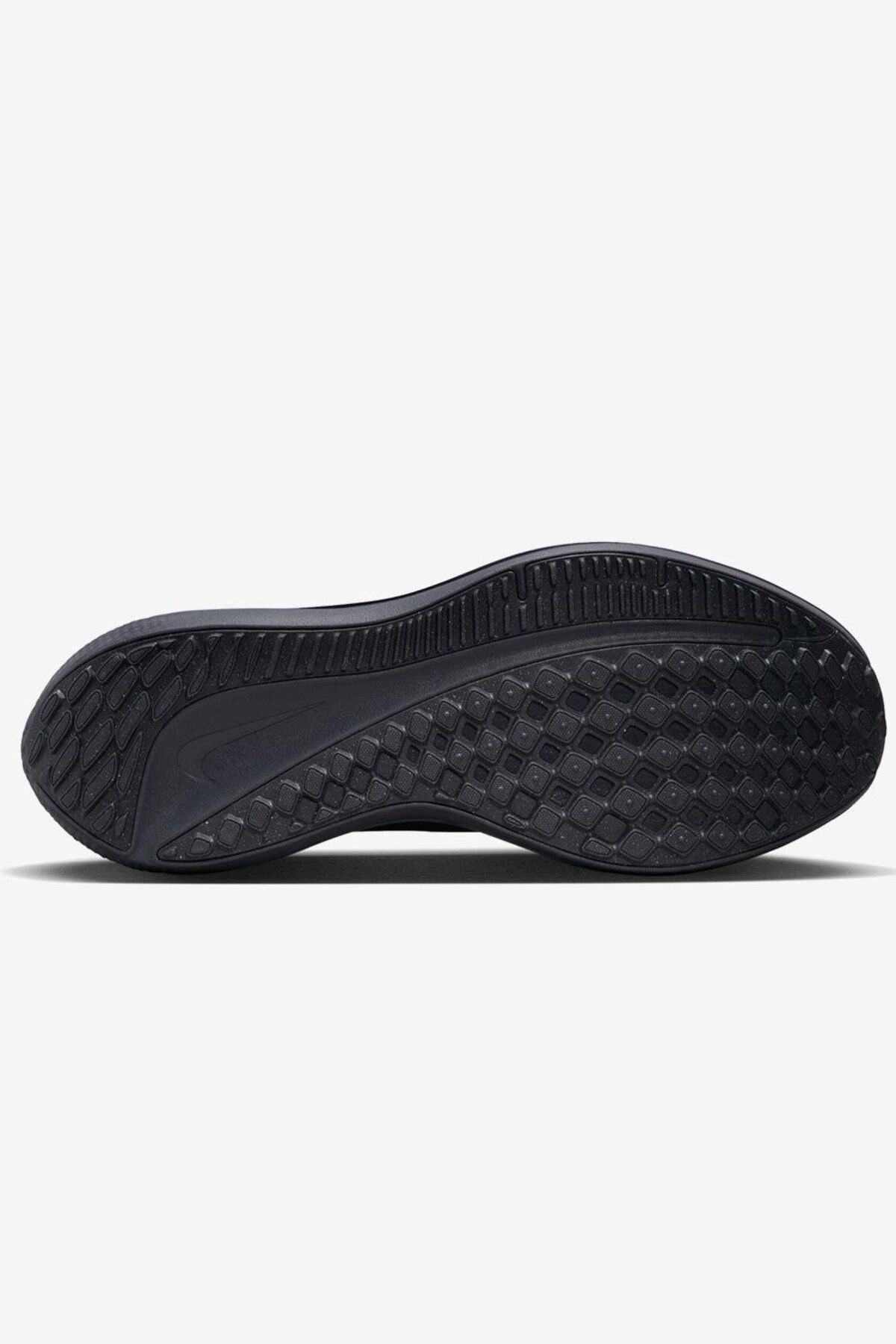 کفش دو و تمرین مشکی مردانه در حال رانینگ Winflo 10 Nike