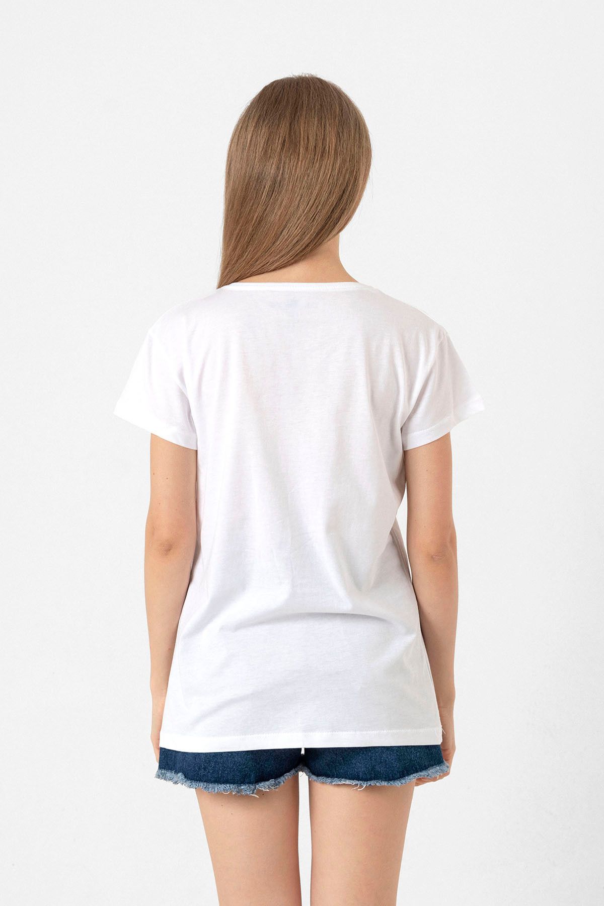 Tshirthane-Bridgerton Pall Mall Logo White Women's Crew Neck T-shirt 4