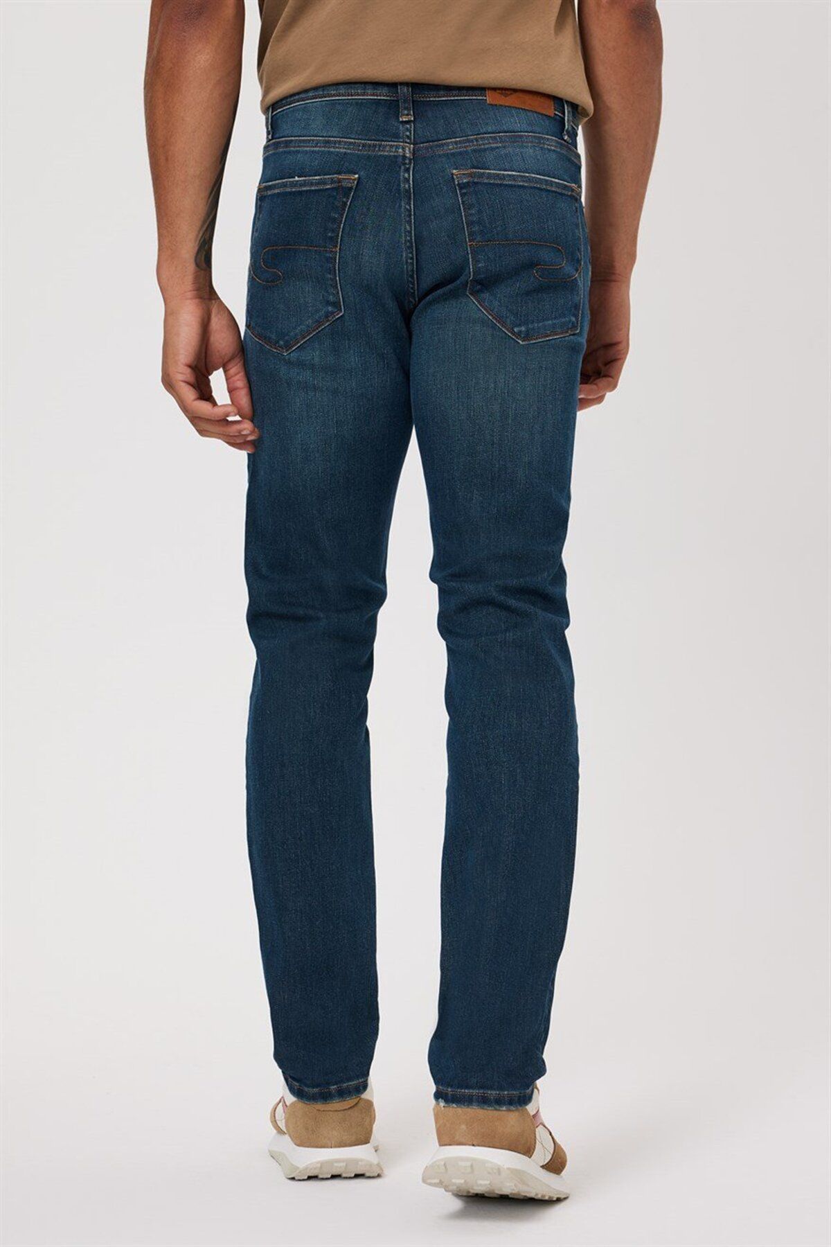 شلوار جین آبی مردانه جگر Ferb Nile Lee Cooper