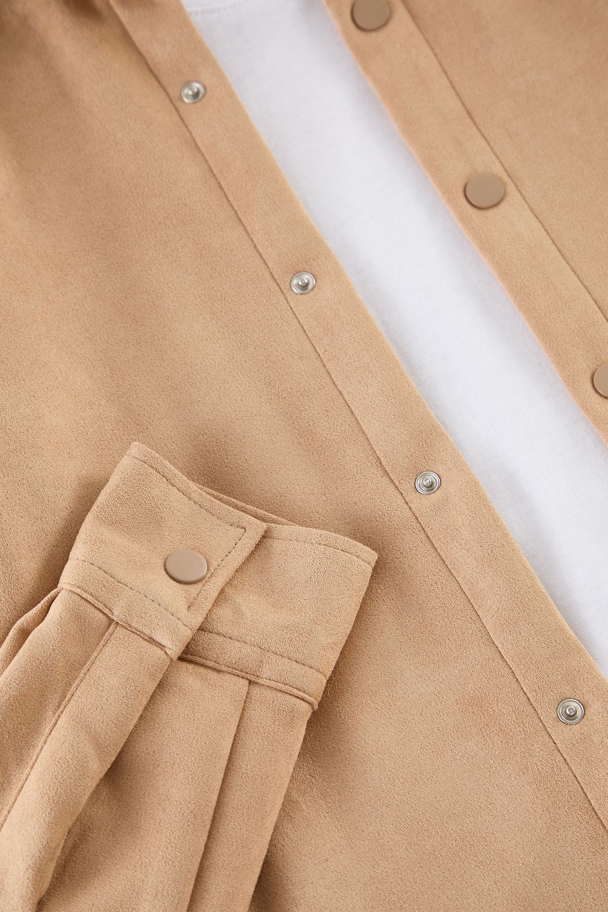 Trendyol Collection-Beiges Winterhemd aus Wildleder im Slim Fit - Tmnaw25go00040 2