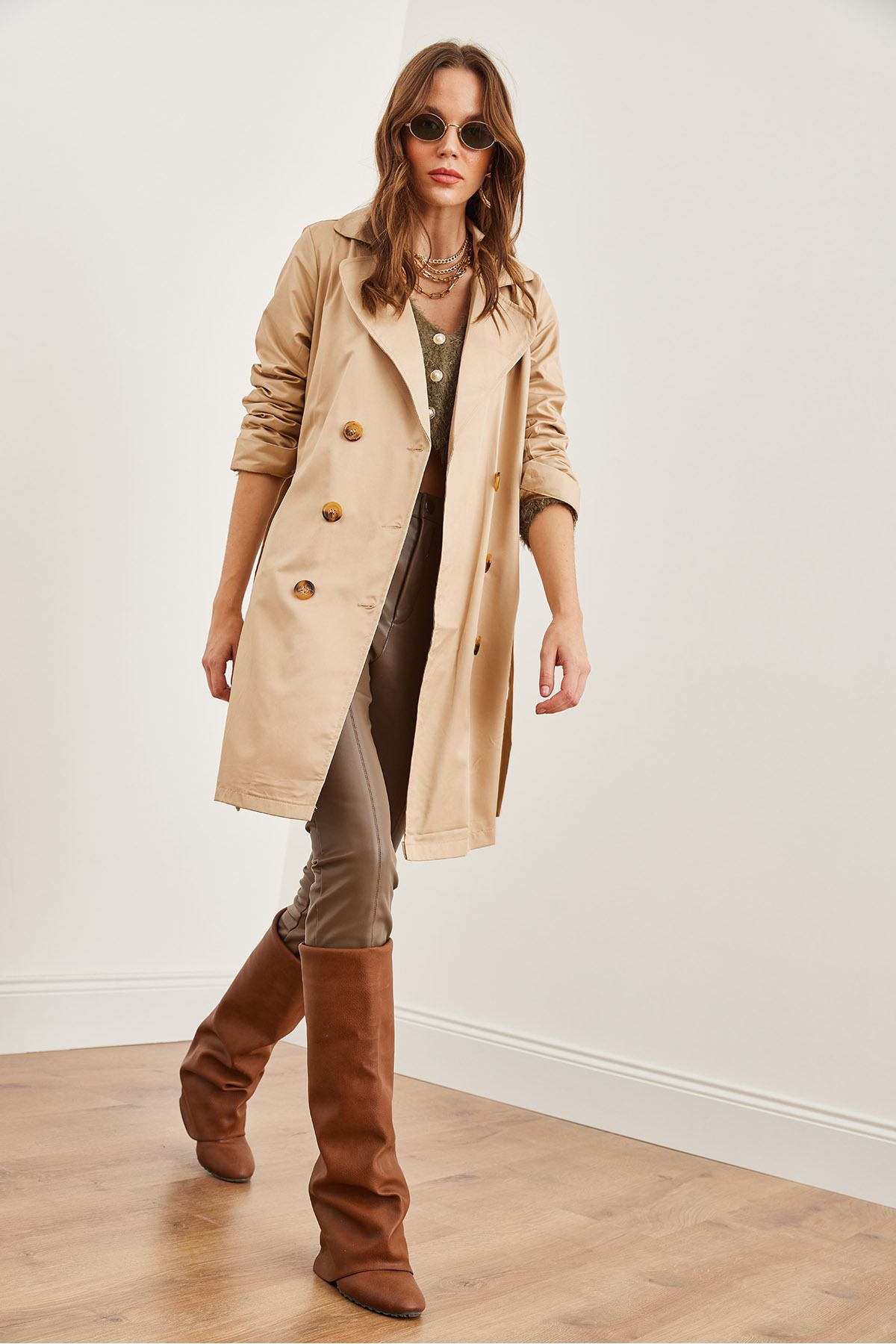 Olalook-Beige Thin Trench Coat - Buttoned and Pocketed, Unlined, Trc- 00000008 4