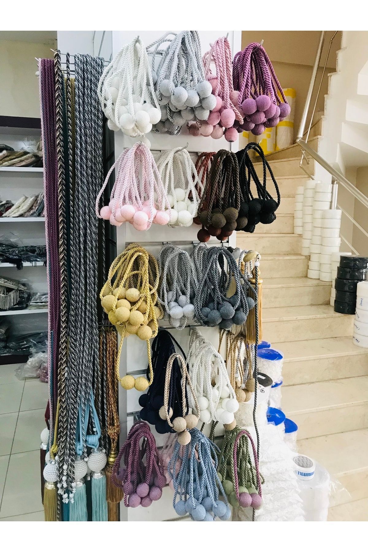 Selen-Curtain Peg Collection 6