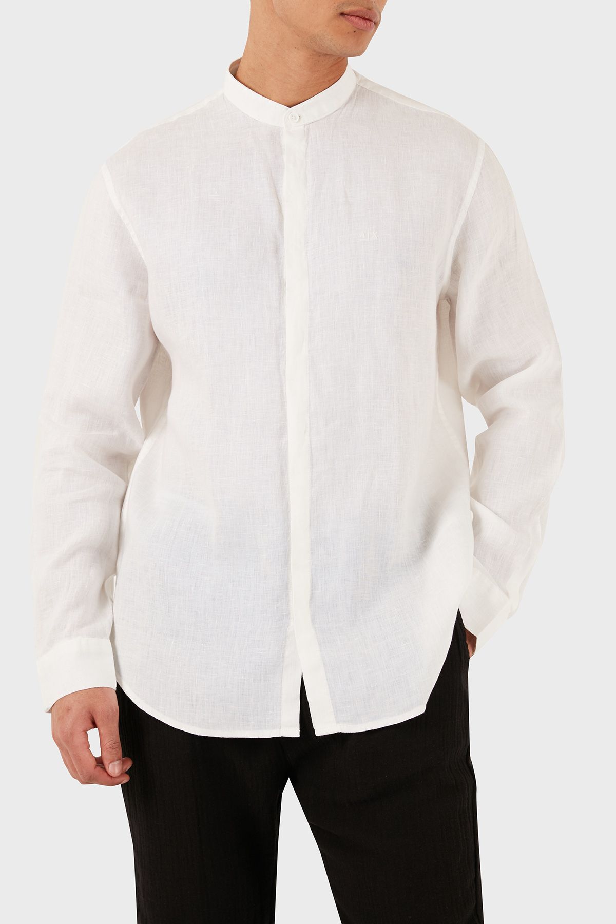 پیراهن / بلوز دکمه دار سفید مردانه کتانی لباس به طور منظم 8NZC66 ZNCFZ 1100 Armani Exchange