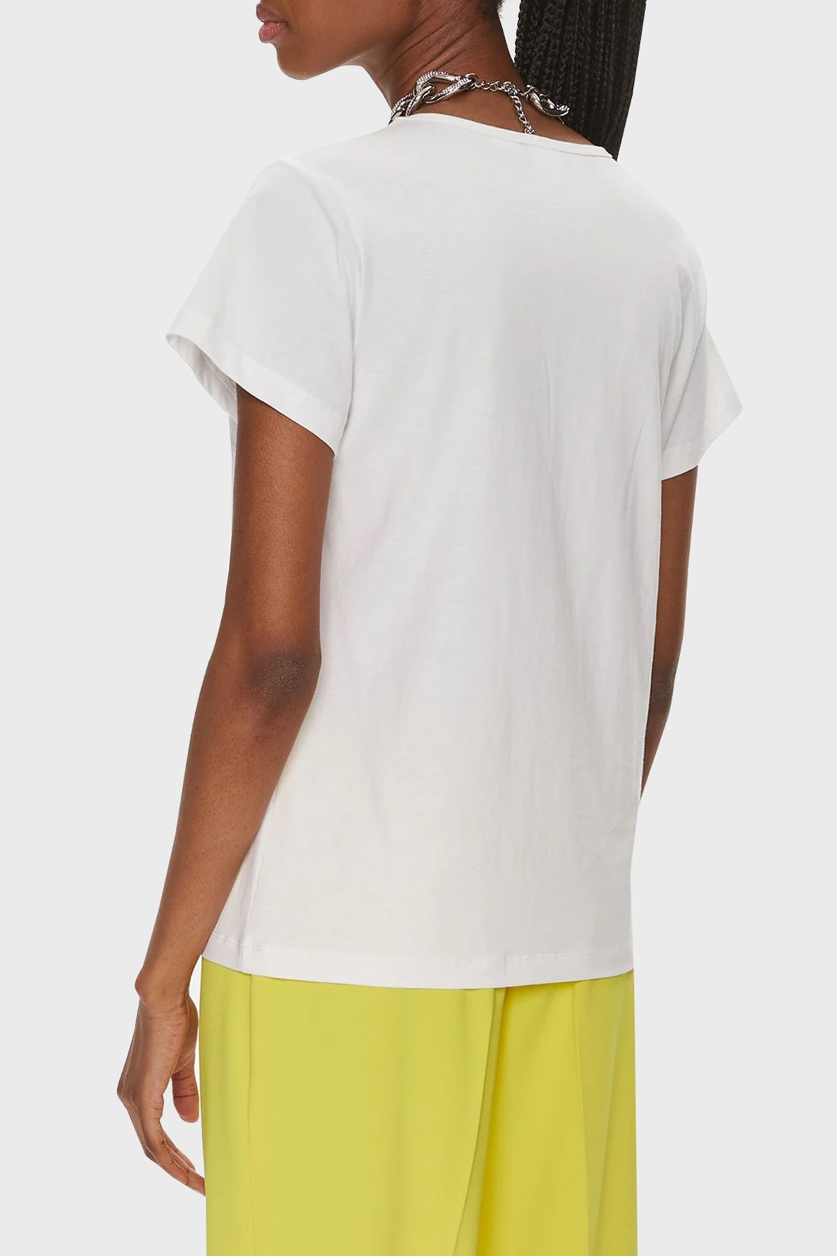 complete the look image
