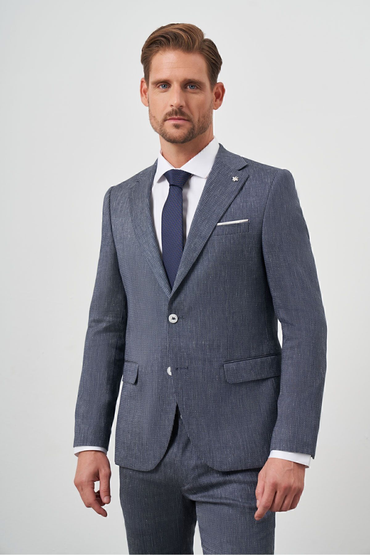 https://cdn.dsmcdn.com/ty1541/product/media/images/ty1540/prod/QC/20240913/10/6154cd44-6d9e-33f8-9391-df8b29d3c476/1_org_zoom.jpg