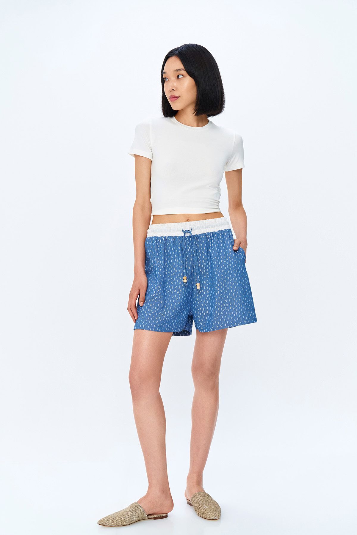 Quzu-Blue Linen Shorts - Patterned with Elastic Waist 3