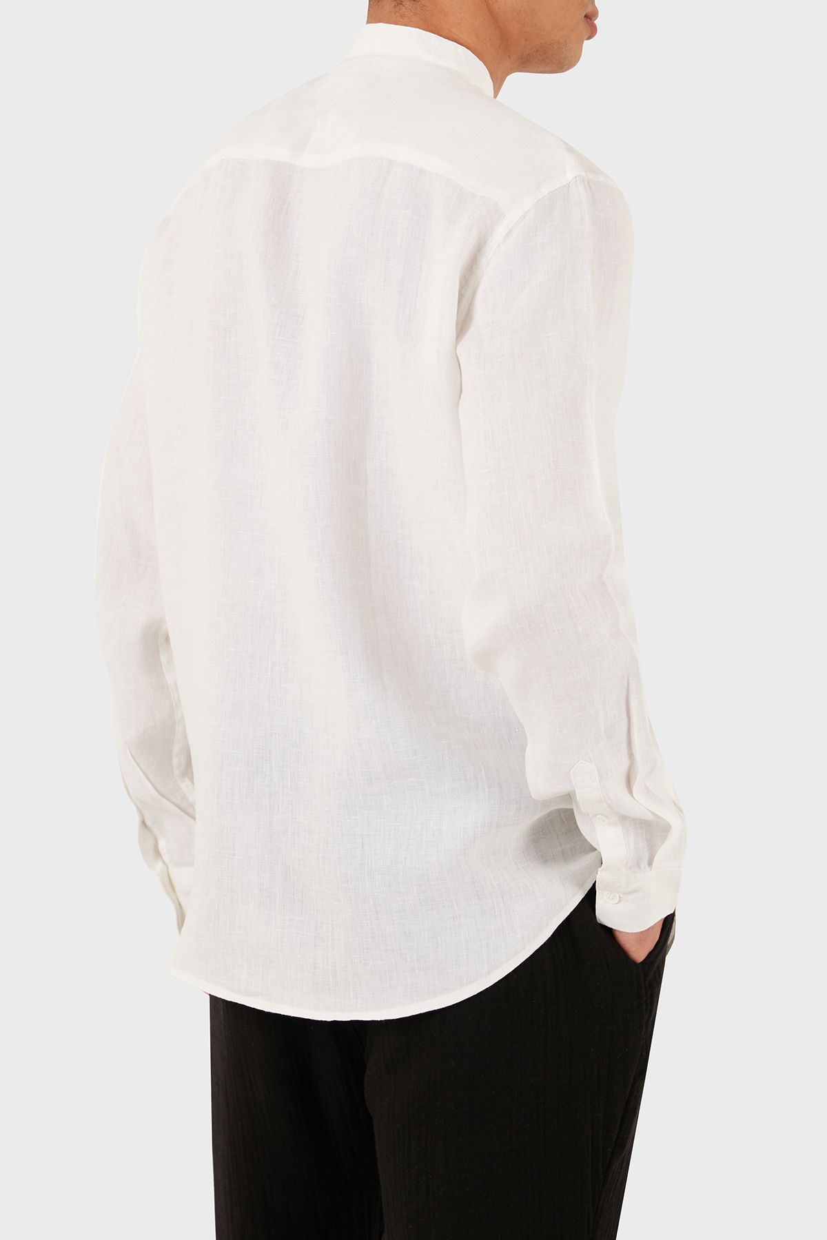 پیراهن / بلوز دکمه دار سفید مردانه کتانی لباس به طور منظم 8NZC66 ZNCFZ 1100 Armani Exchange