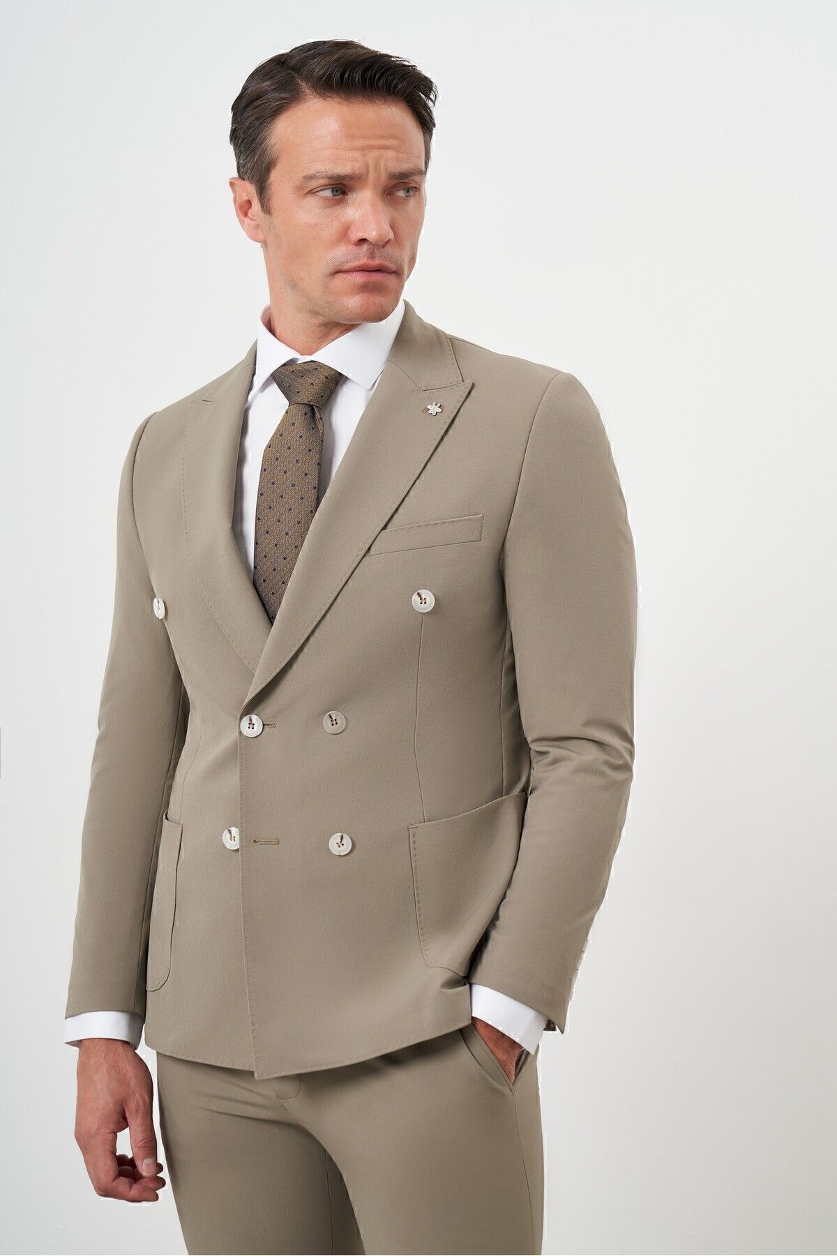 https://cdn.dsmcdn.com/ty1541/product/media/images/ty1541/prod/QC/20240913/10/b576bdf0-5ccc-392a-9d5c-864283e9ac90/1_org_zoom.jpg