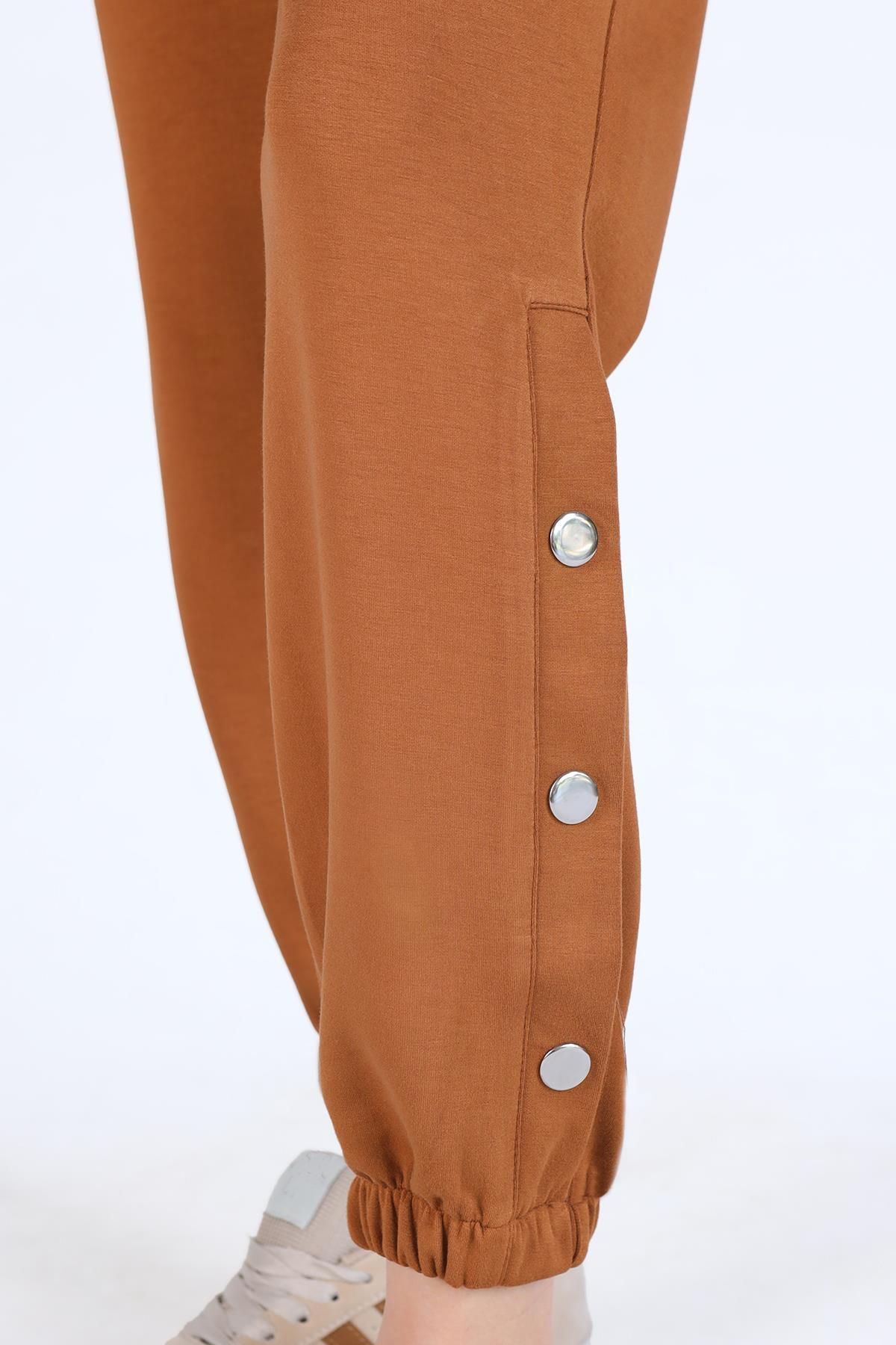Rays-4281A Model Tan Colored Sweatpants with Snap Fastener 4