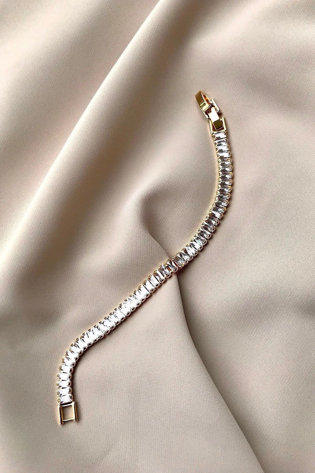 Zircon Stone Waterway Steel Bracelet