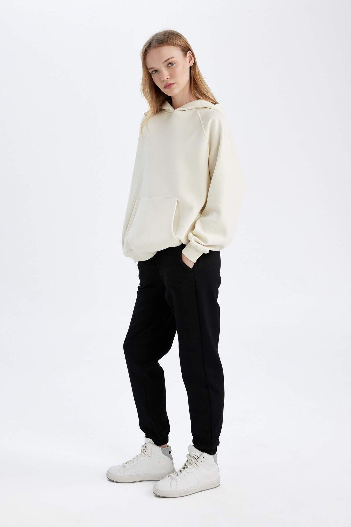 DeFacto-Dfc - Regular Fit Long Jogger Sweatpants with Pockets 2