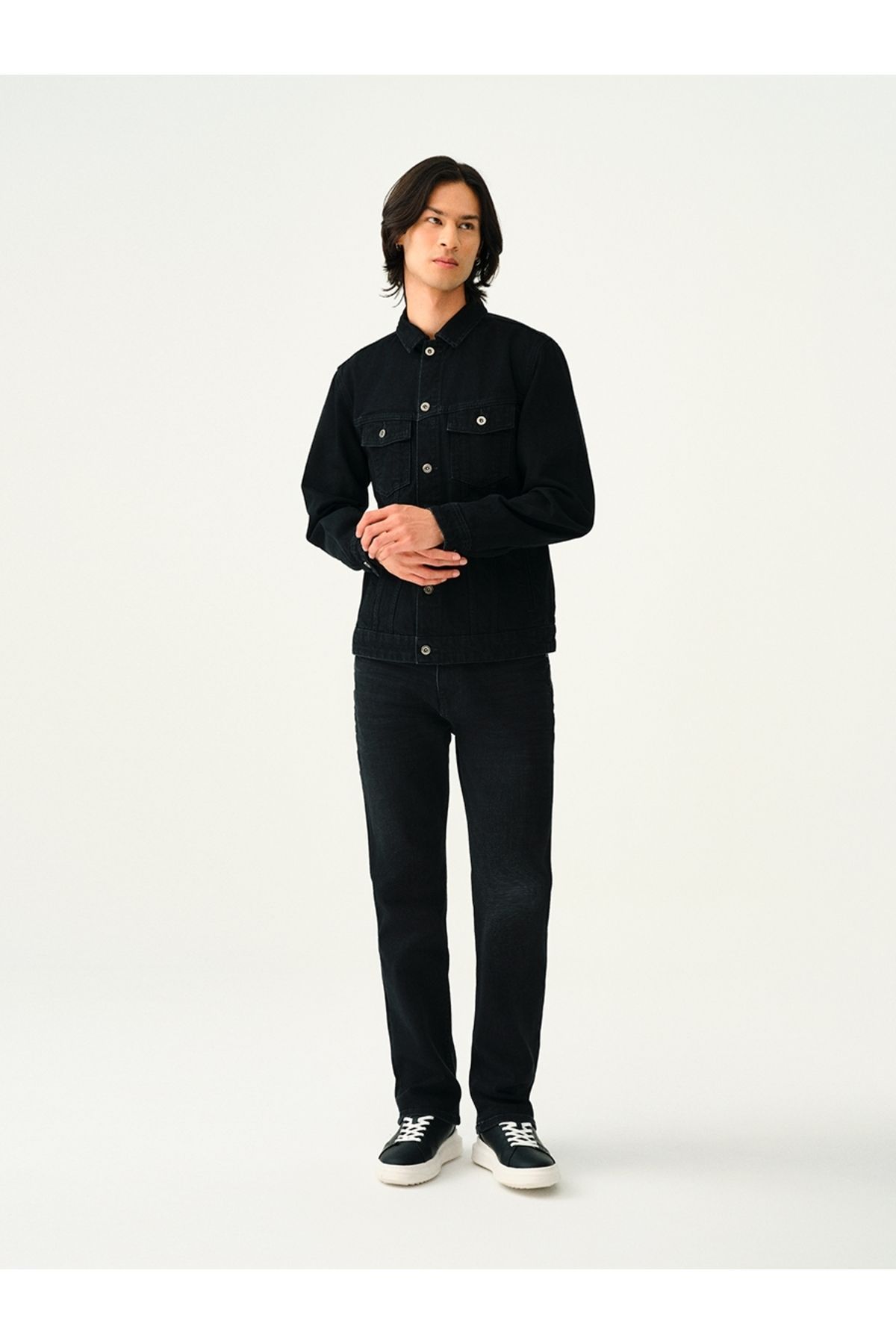 complete the look image
