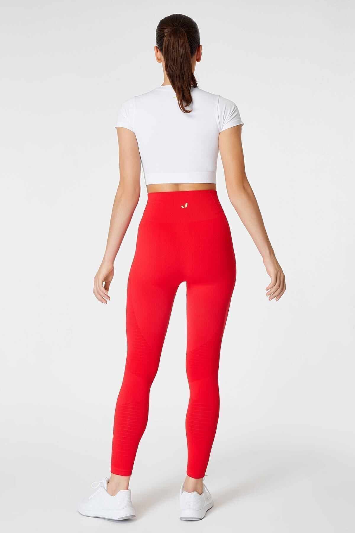 https://cdn.dsmcdn.com/ty1542/product/media/images/ty1541/prod/QC/20240913/13/9dcc78fe-93d4-3332-b47c-af13d3a32ce8/1_org_zoom.jpg