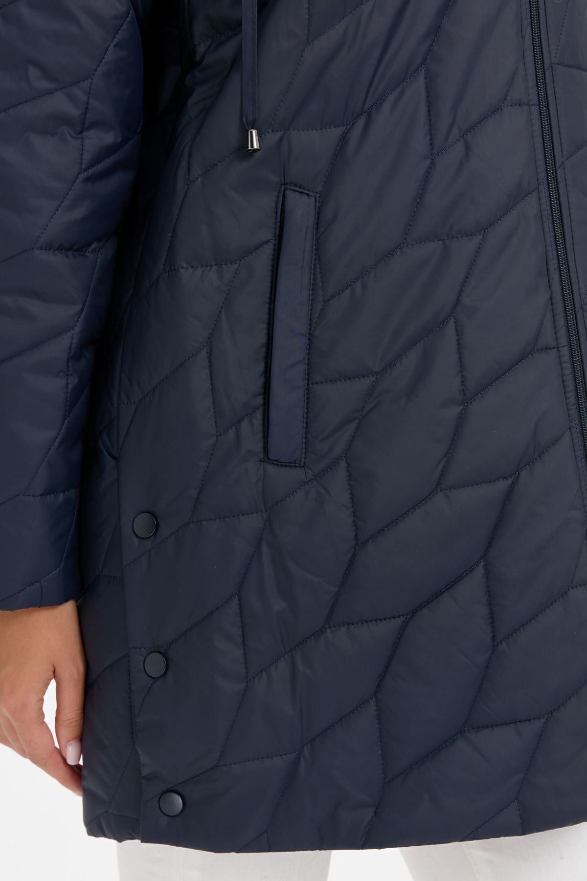 Desen Triko  Kadın Polo Yaka Yanları Çıtçıtlı Yaprak Desenli Araboy Kapitone Kaban Lacivert - Görsel 7