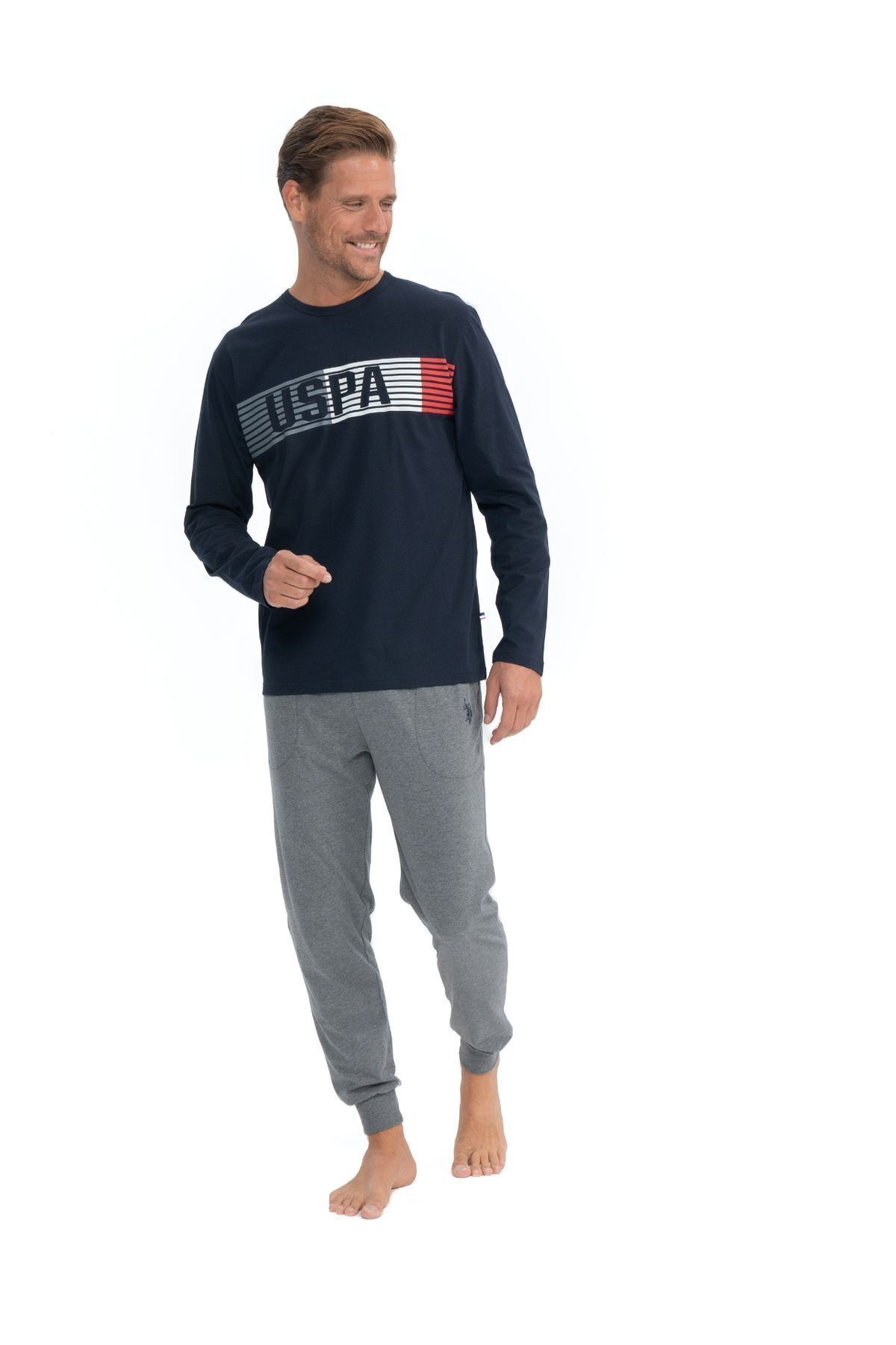 یو اس پولو ست لباس خواب مردانه یقه گرد سرمه‌ای U.S. Polo Assn. مدل APL KPM.AE.1.ST8.R.8A.OU3.P0.KM11